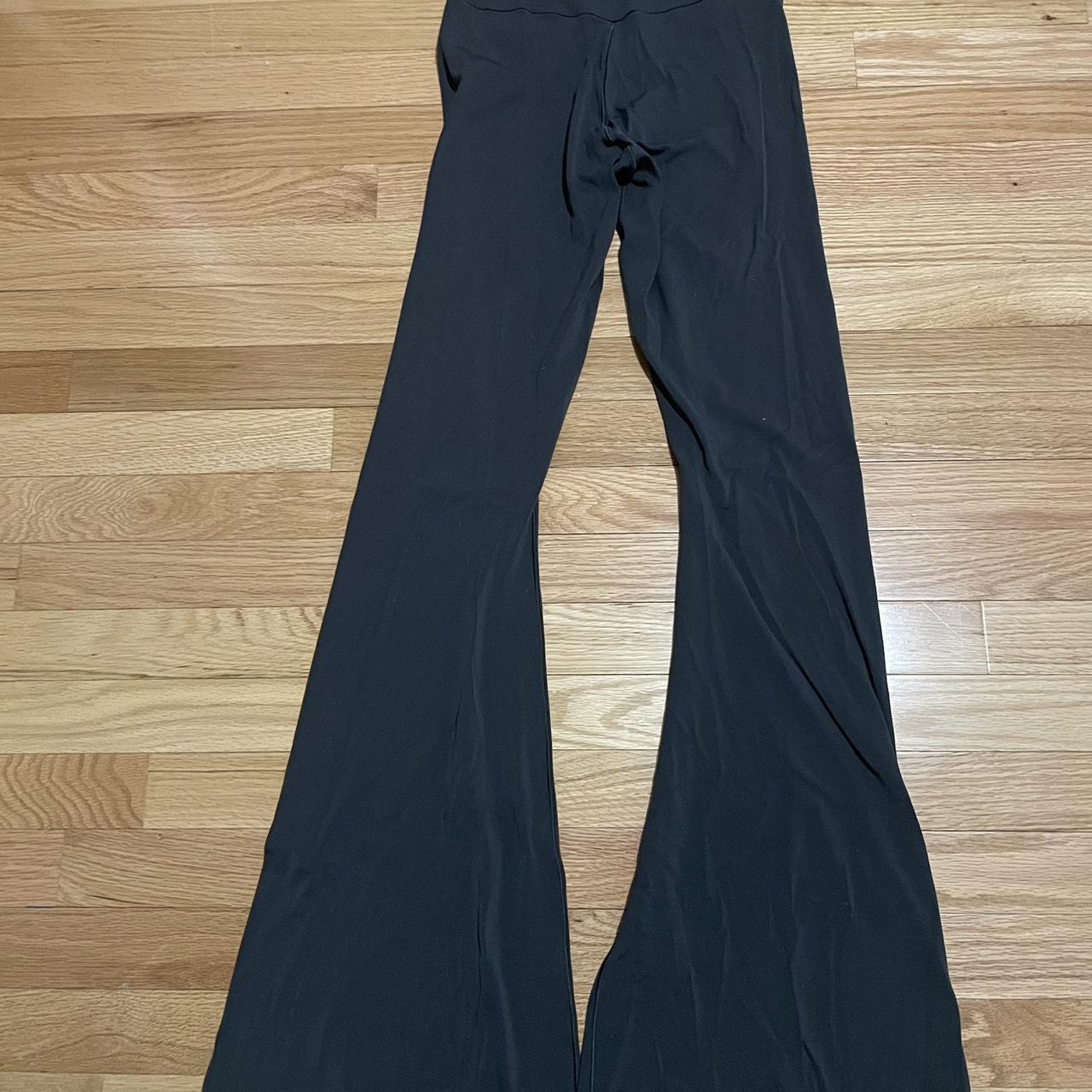 Aerie crossover-flare-leggings - Depop