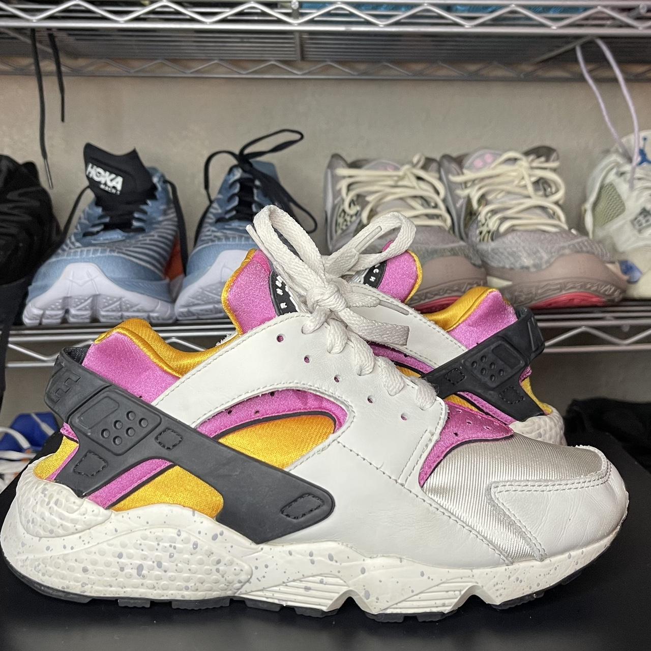 Nike Air Huarache Mens Size 7 Or Womens Size 9 Depop