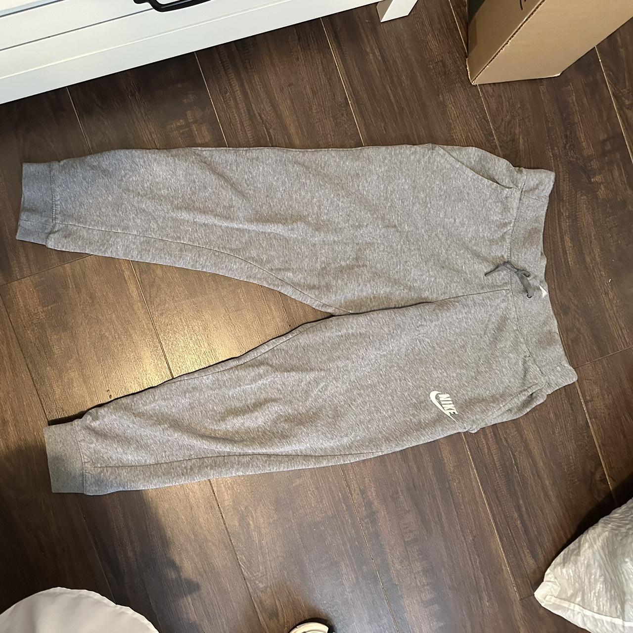 womens nike sweatpants gray