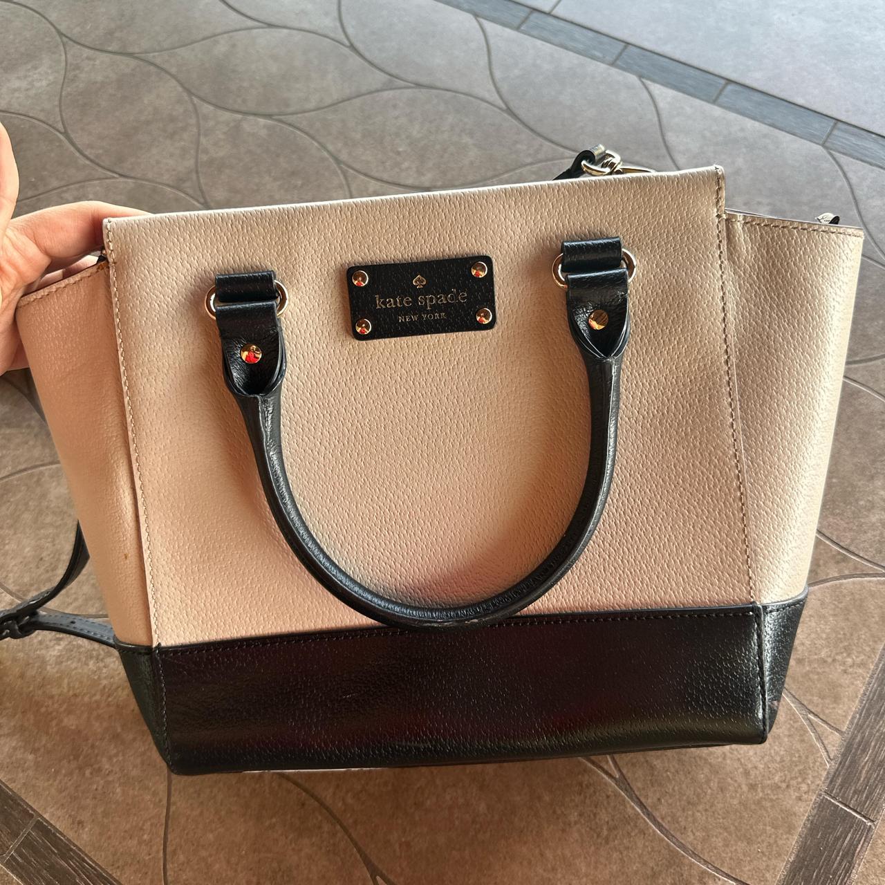 BEIGE AND BLACK KATE SPADE PURSE IN GREAT