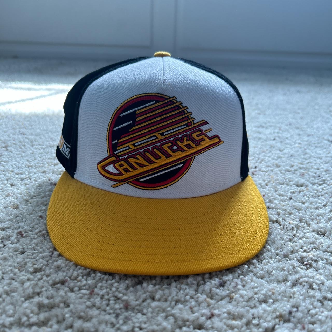 Retro 2000’s Canucks hat - Depop