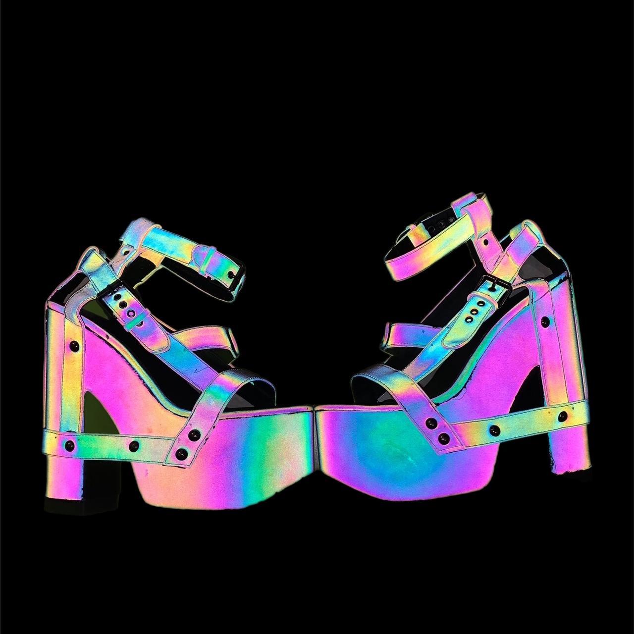 yru white platforms