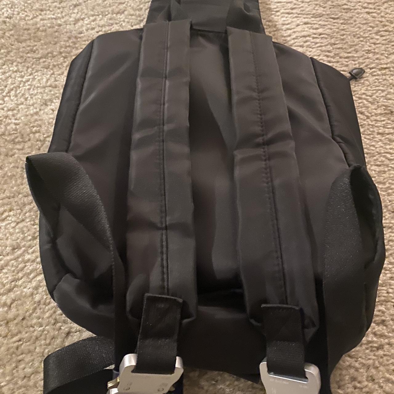 ALYX Silver Reflective Tank Backpack for Sale in Sugar Land, TX