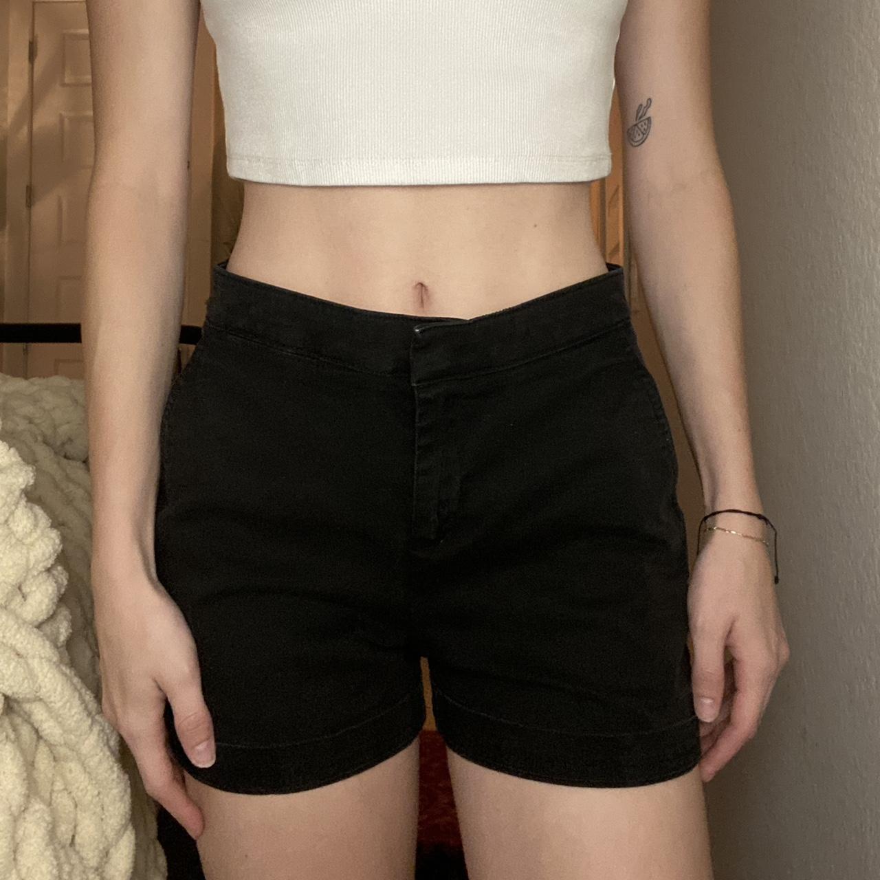 Cute black cargo type shorts with back pockets!... - Depop