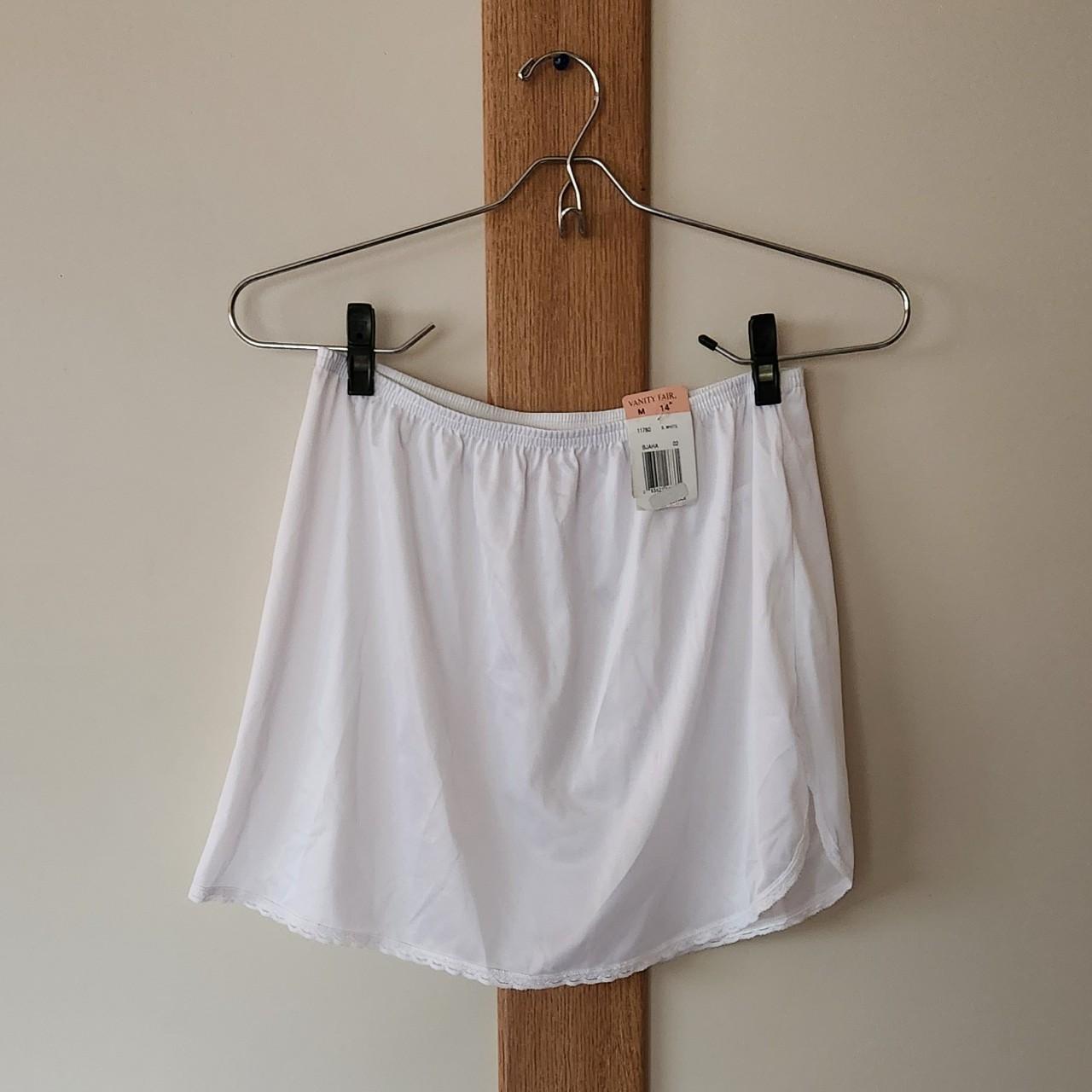 Vanity Fair Women's White Skirt | Depop