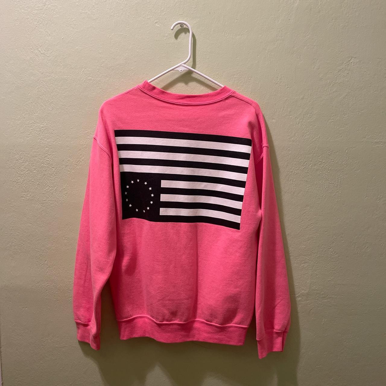 Black Scale Men's Pink and Black Sweatshirt