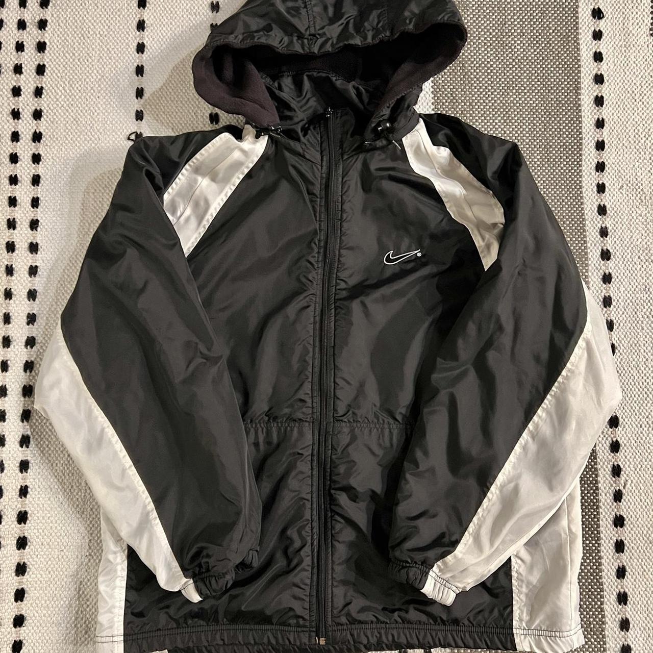 Black nike discount jacket no hood