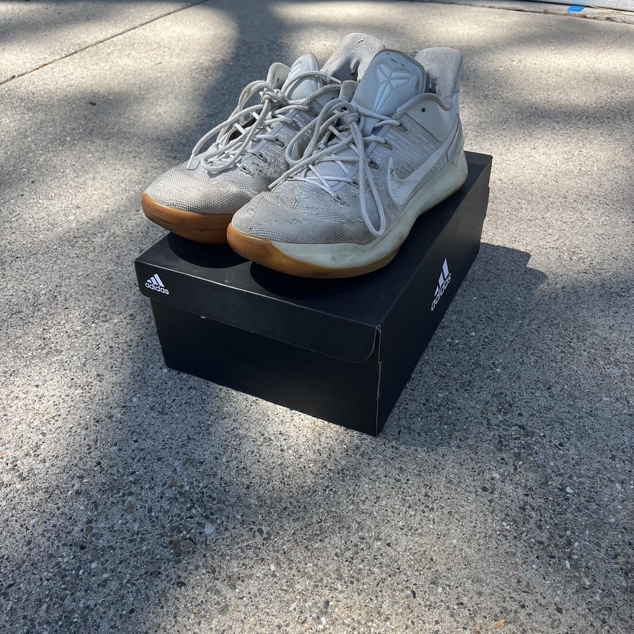 Kobe ad cheap light bone