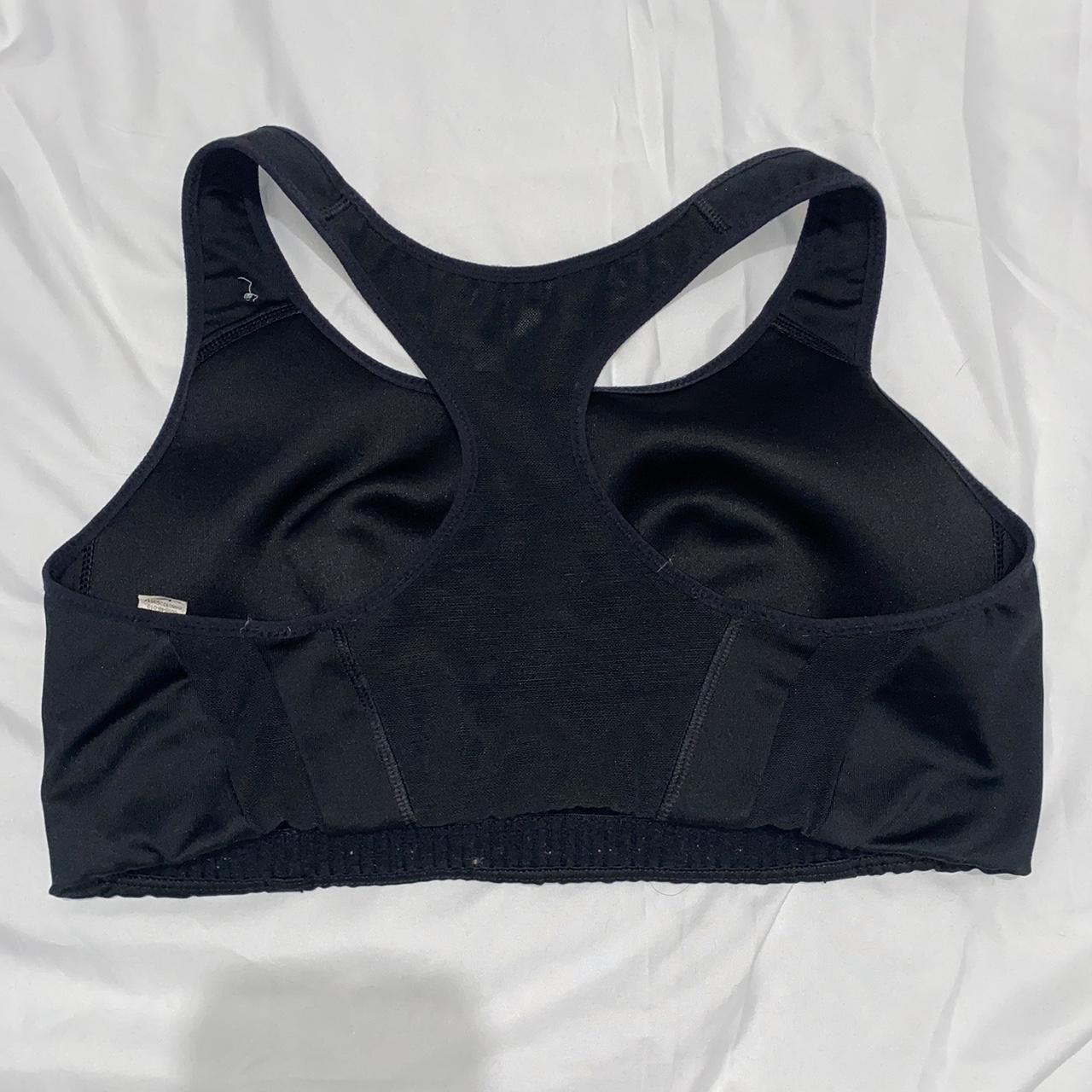 womens black nike sports bra
