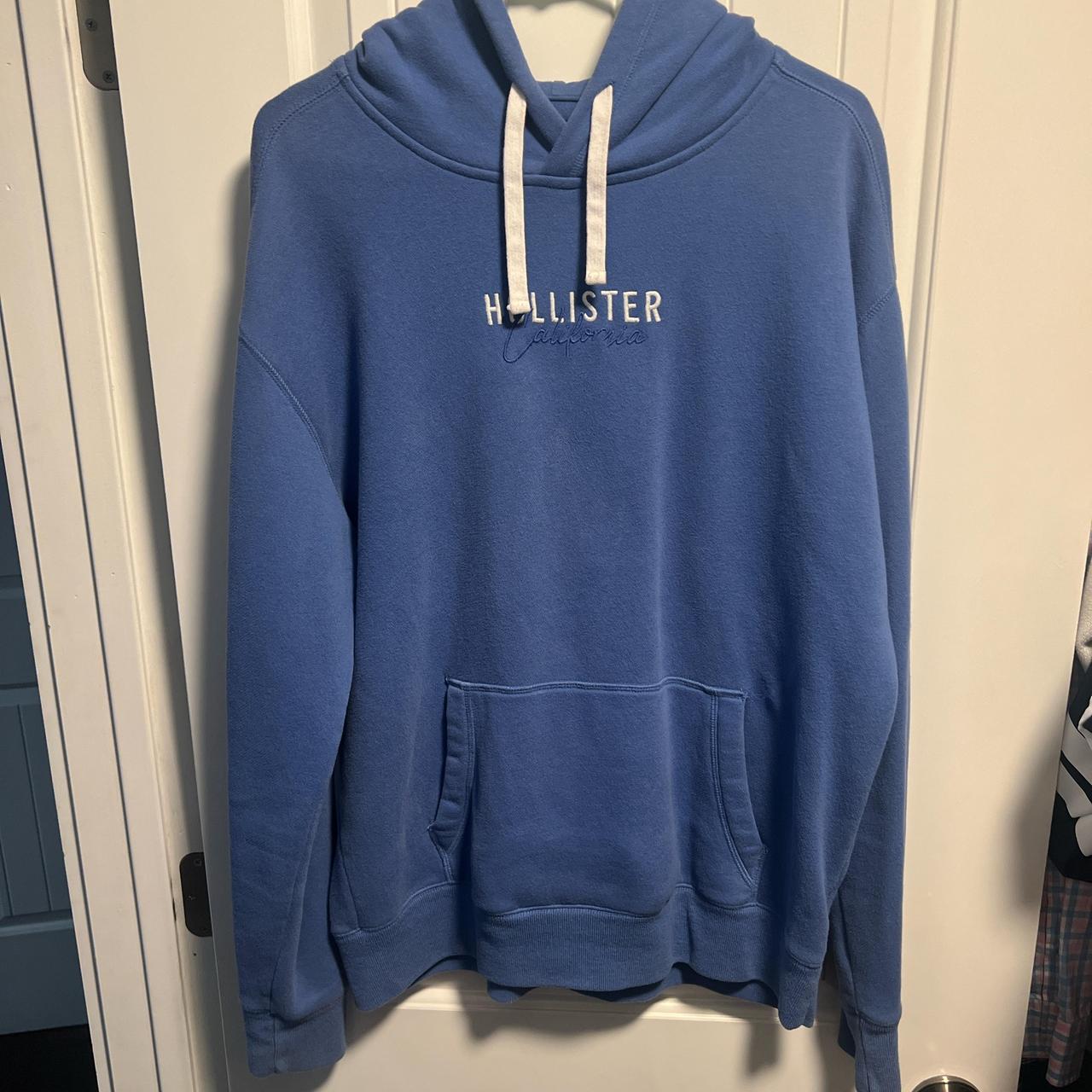 Hollister co deals hoodies