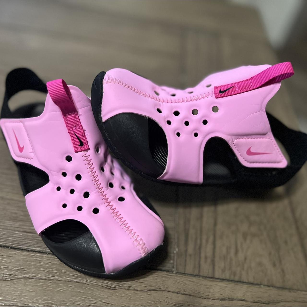 nike pink sandals