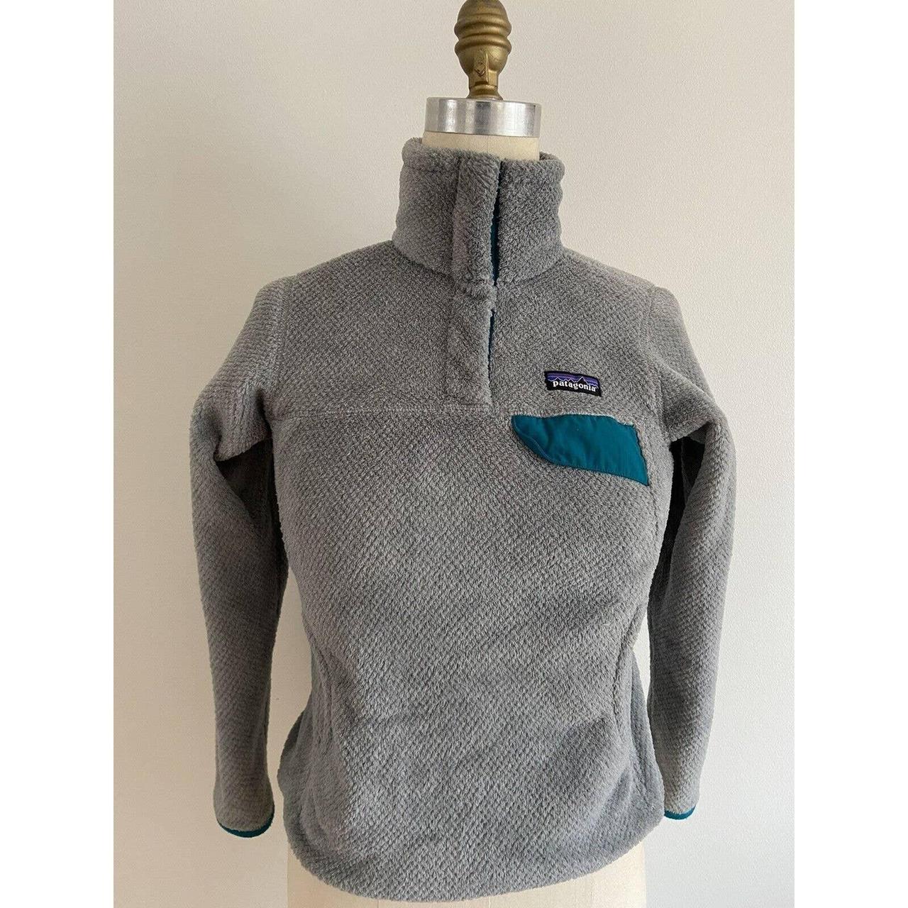 Light grey patagonia on sale pullover