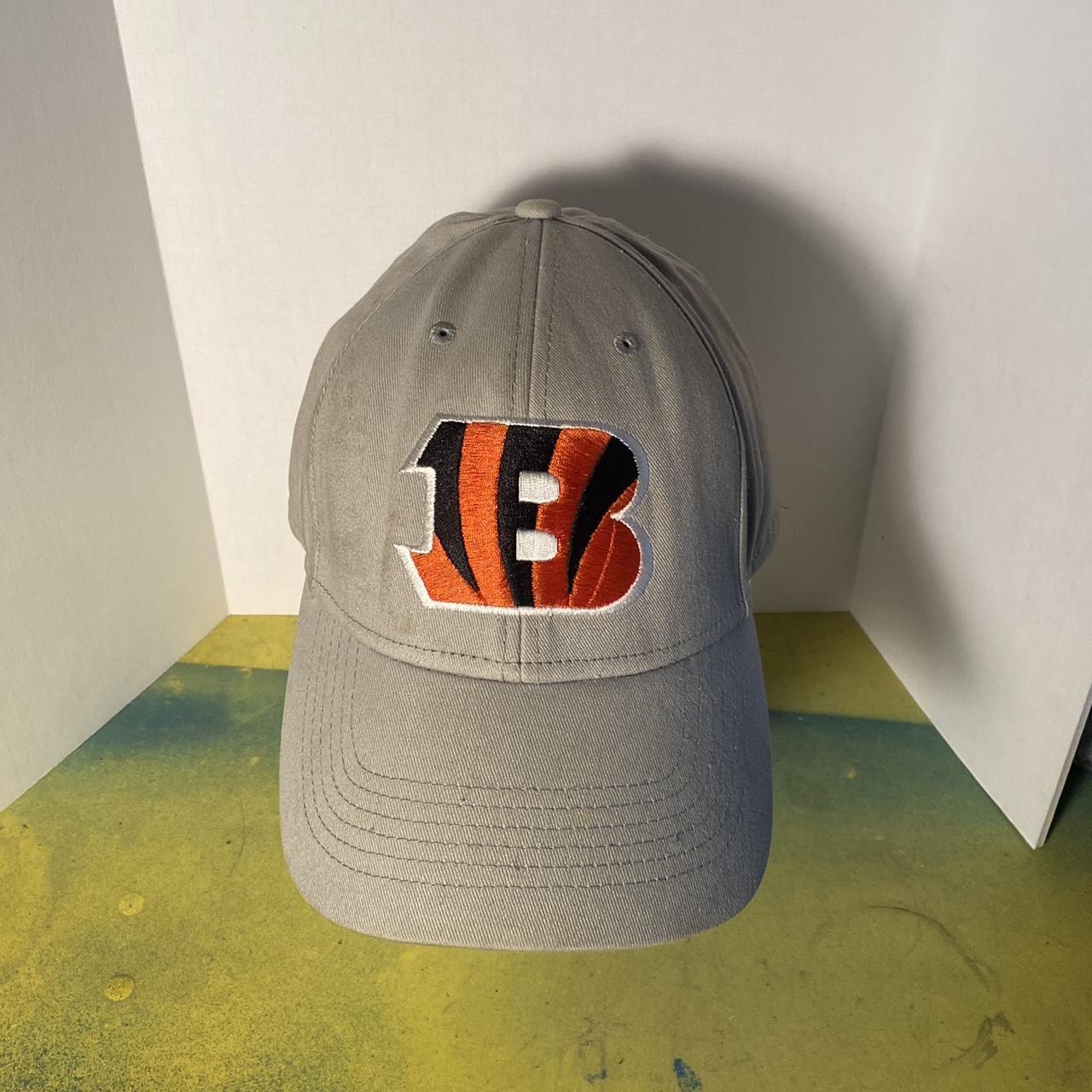 90's Cincinnati Bengals NFL Script Snapback - Depop