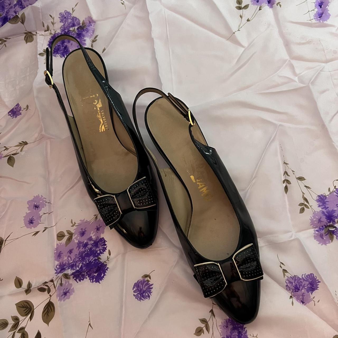 SALVATORE FERRAGAMO Purple Patent Leather Vara Bow Ballet Flats Size 7