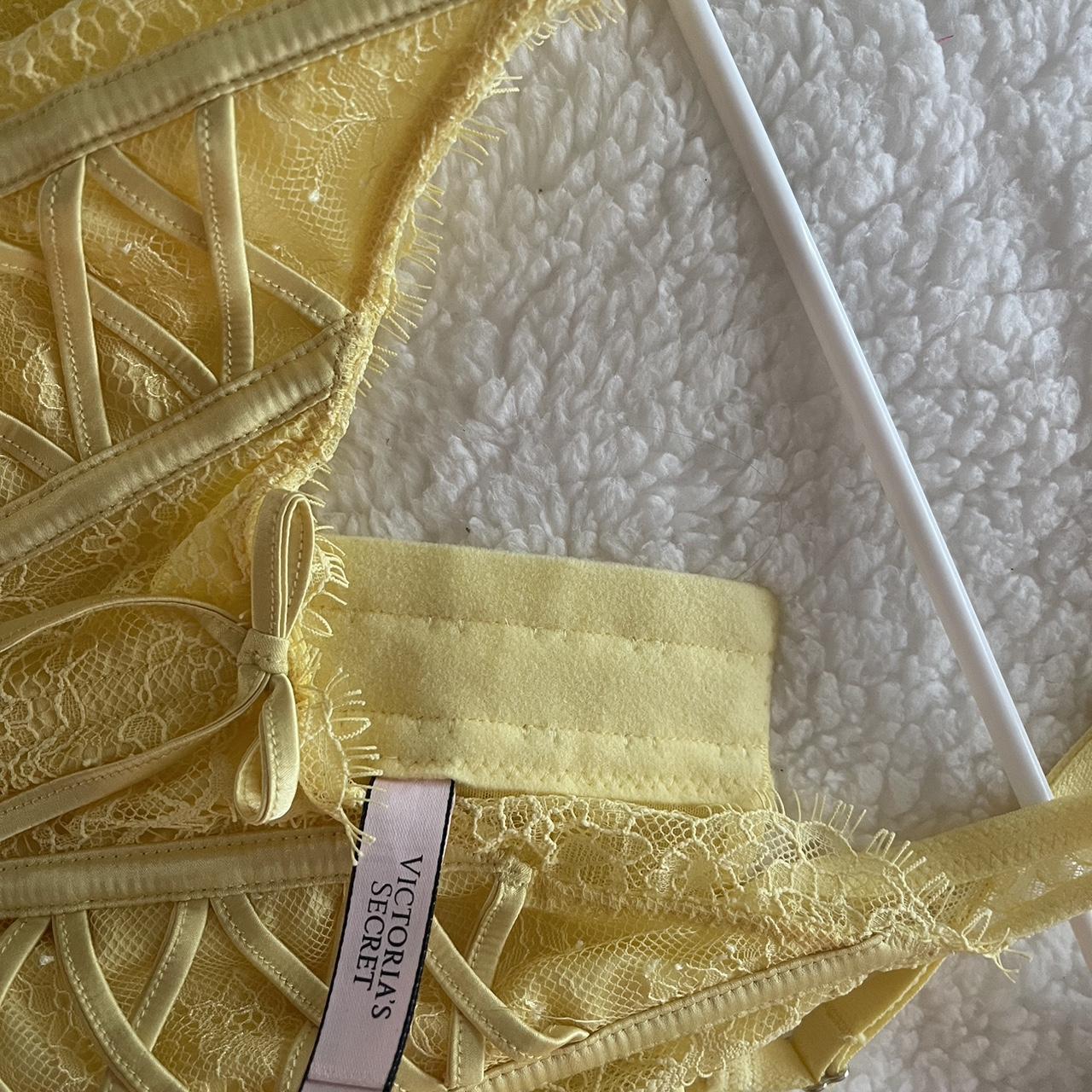 victoria’s secret yellow lace corset top 💛size... - Depop