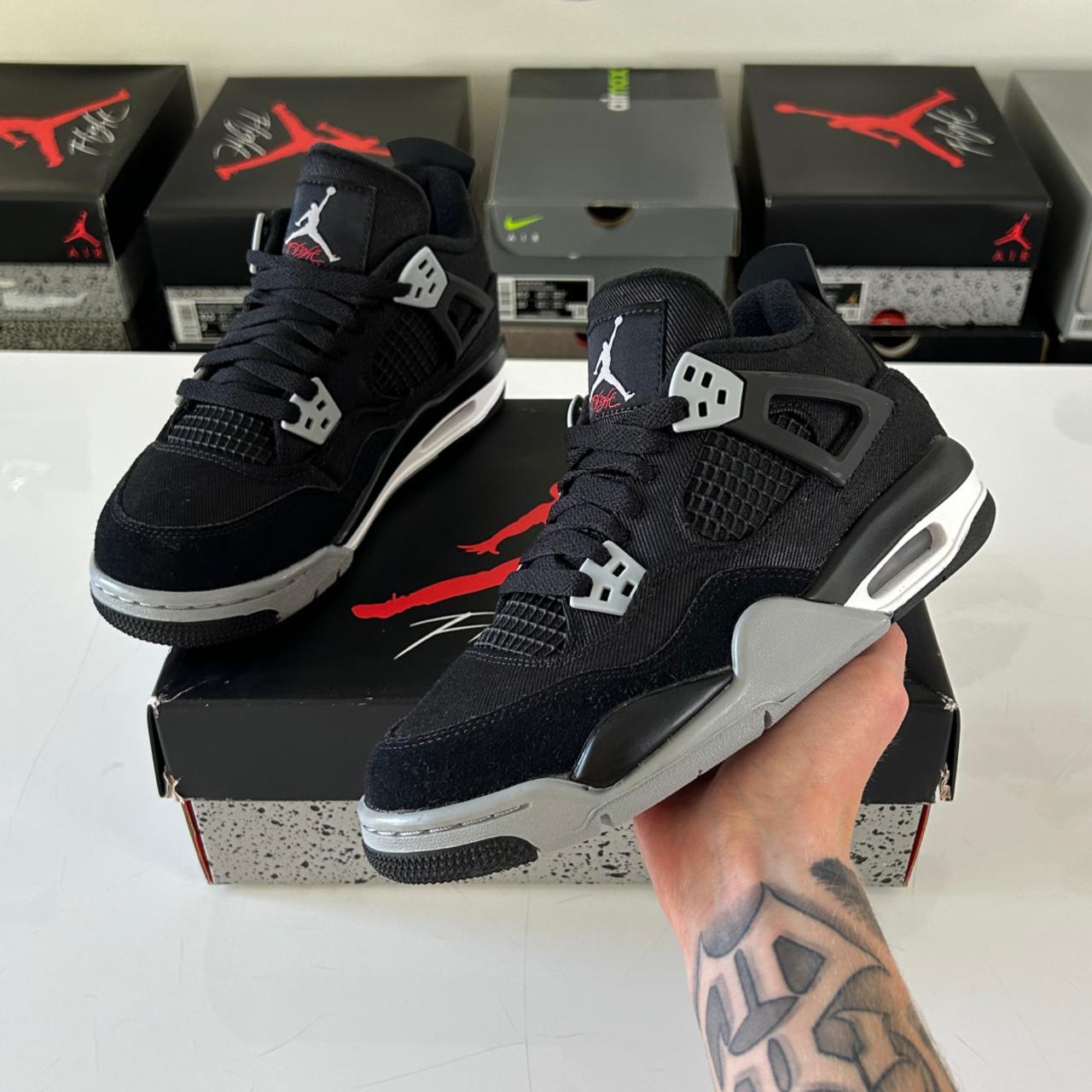 retro 4 full black
