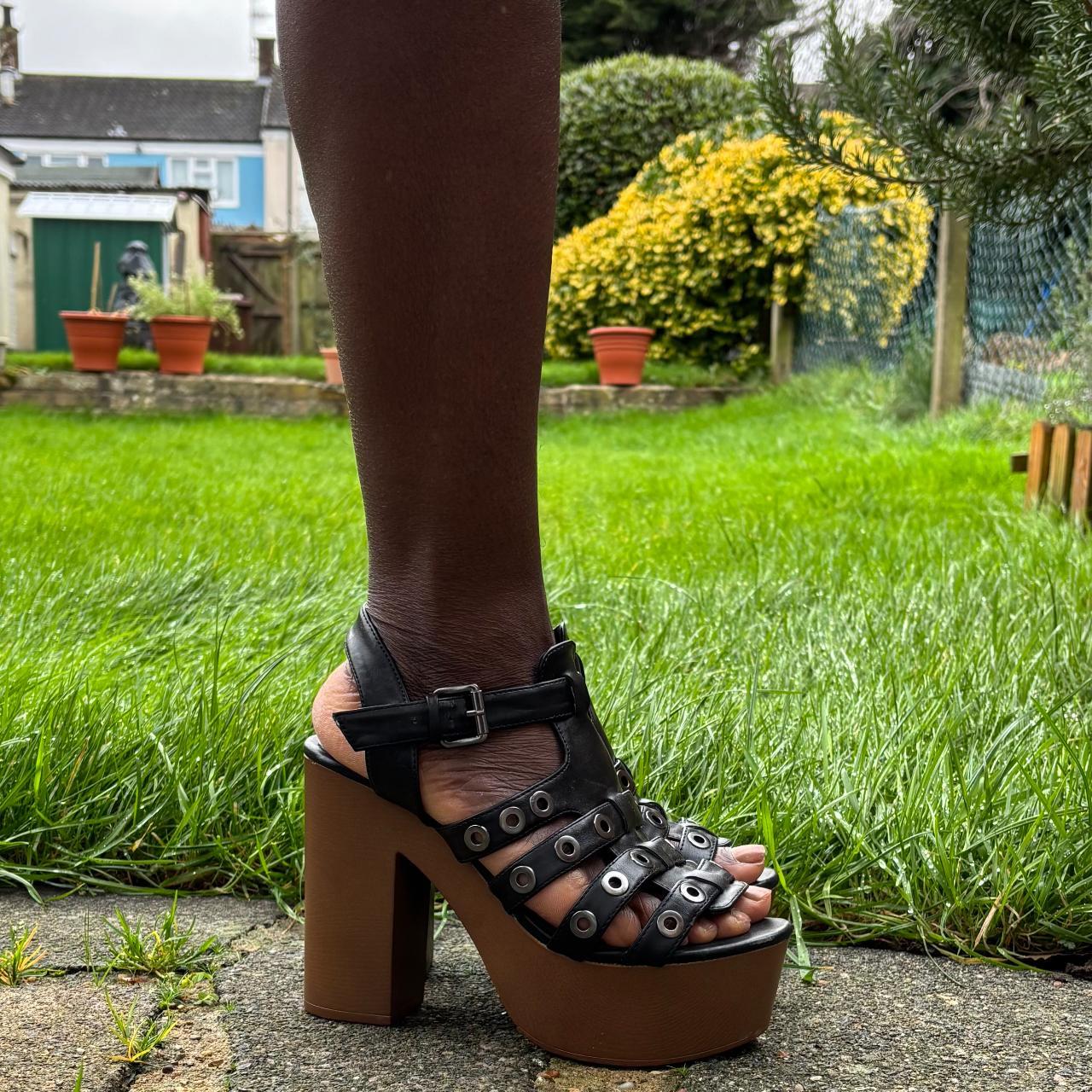 item listed by imluckyithink