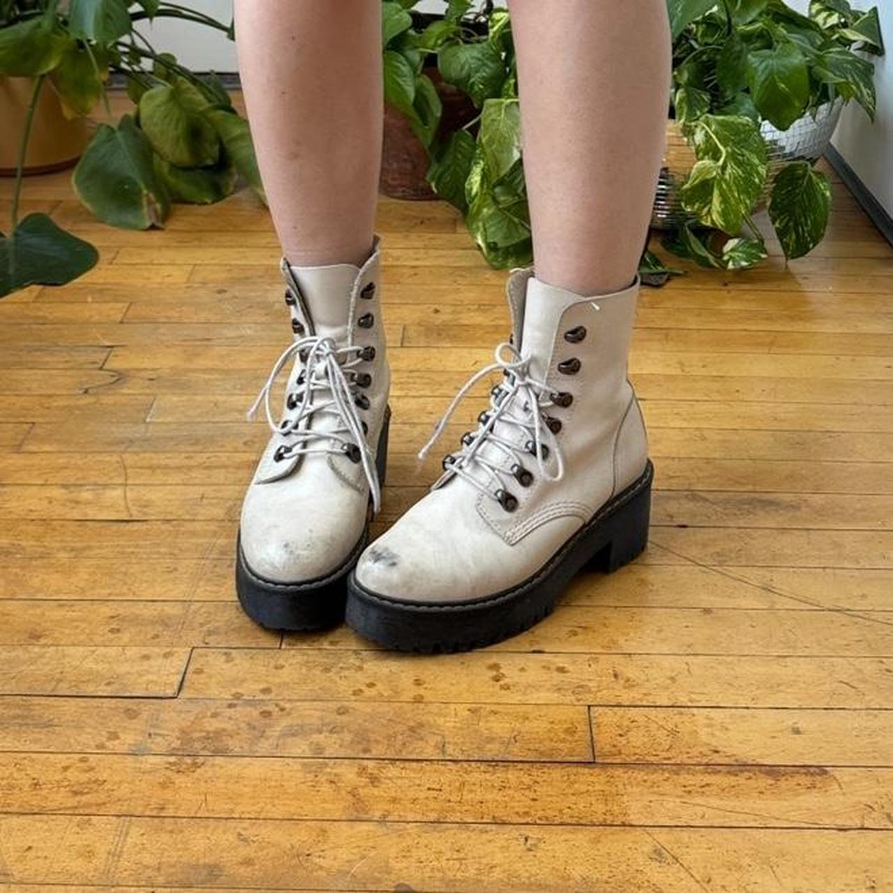 cream leona doc marten lace up... - Depop