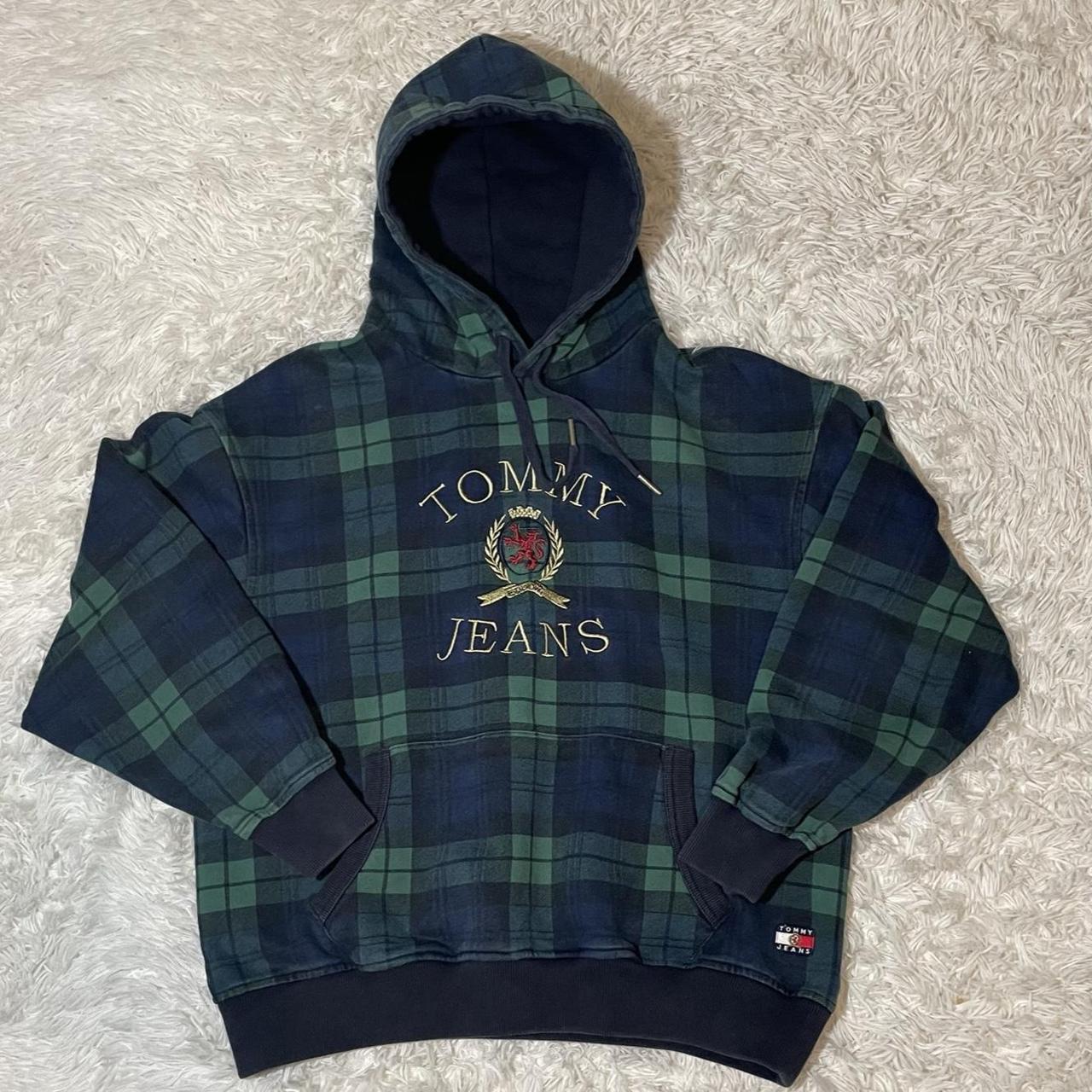 Tommy jeans sale plaid crest hoodie