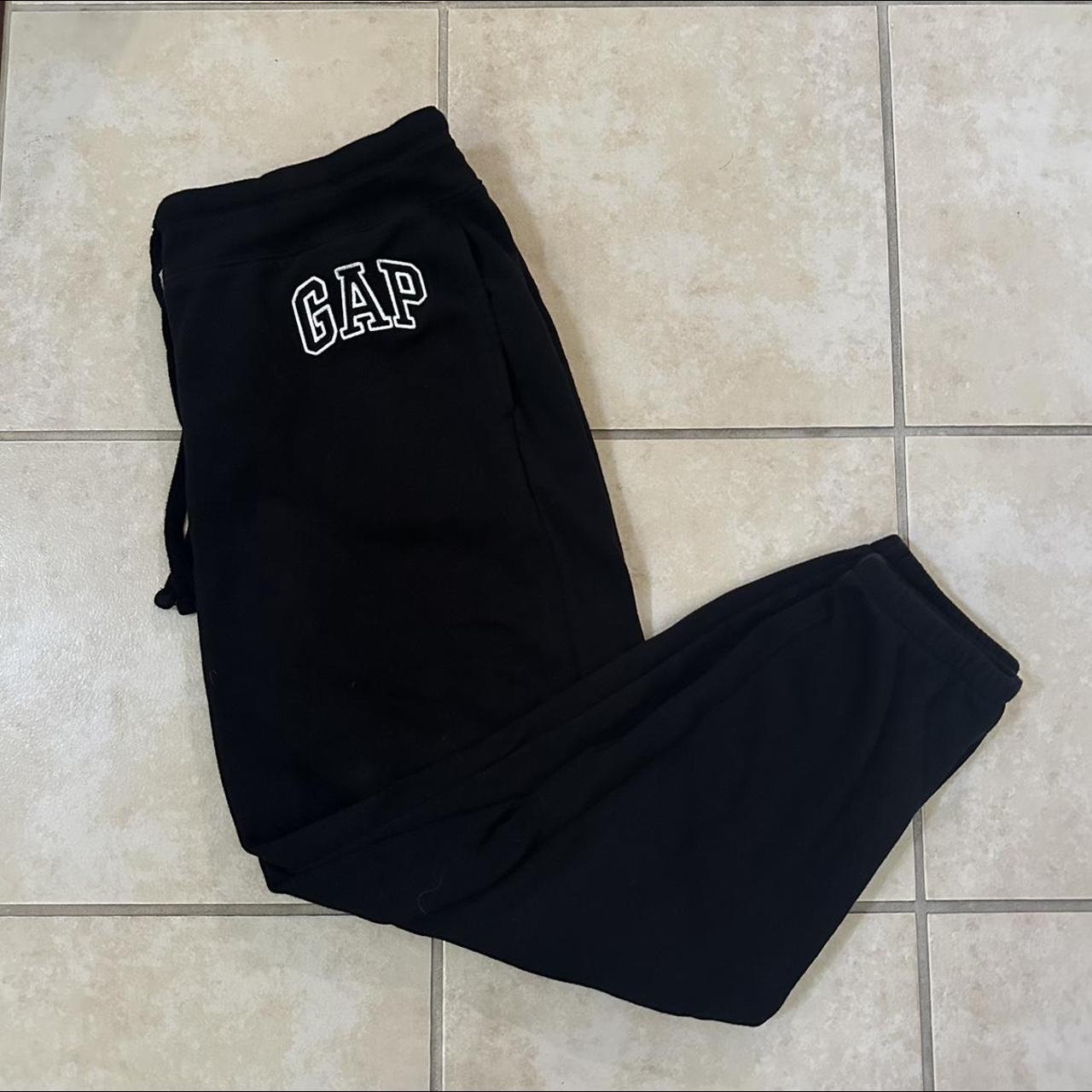 black gap sweatpants so comfy and cute size L #gap - Depop