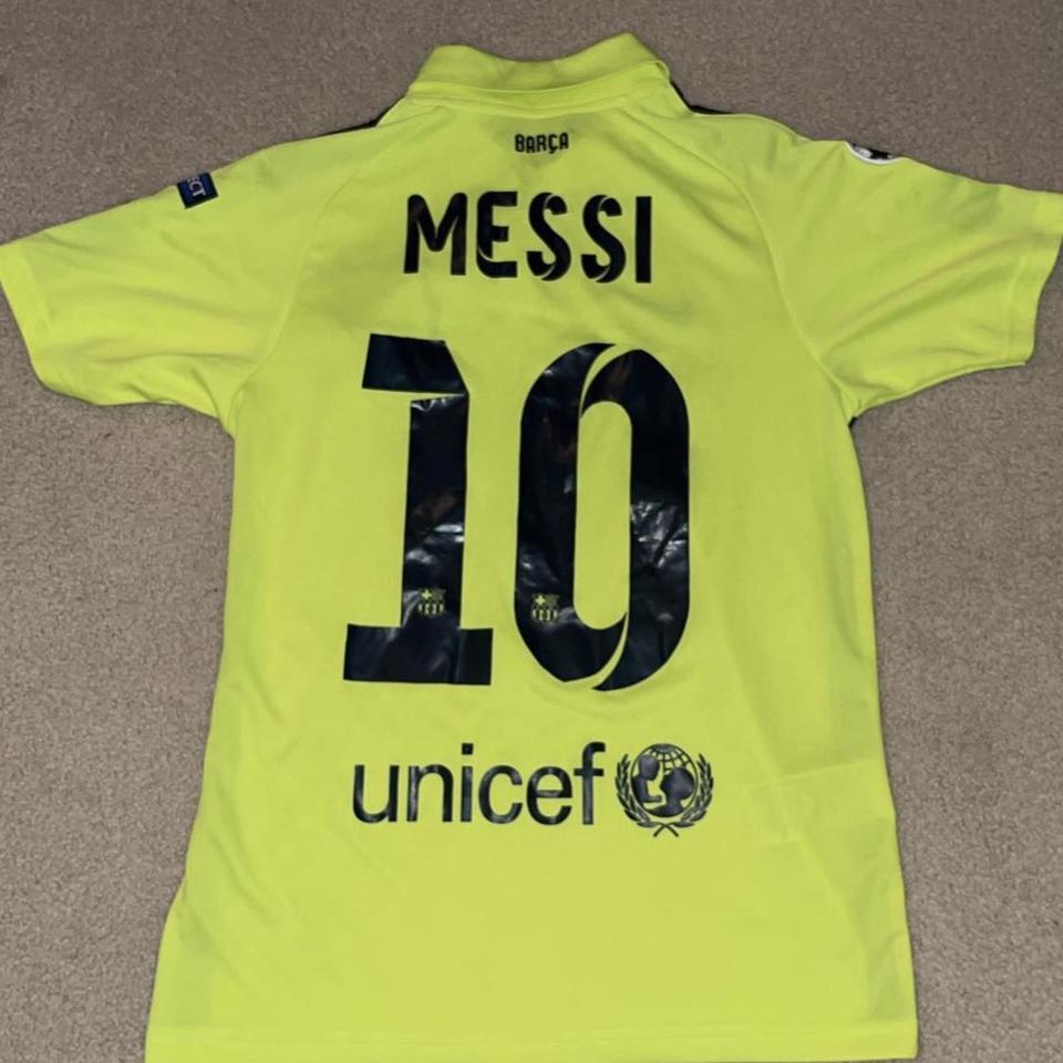 Barcelona 14/15 Messi Jersey Size: XL Pre-owned - Depop