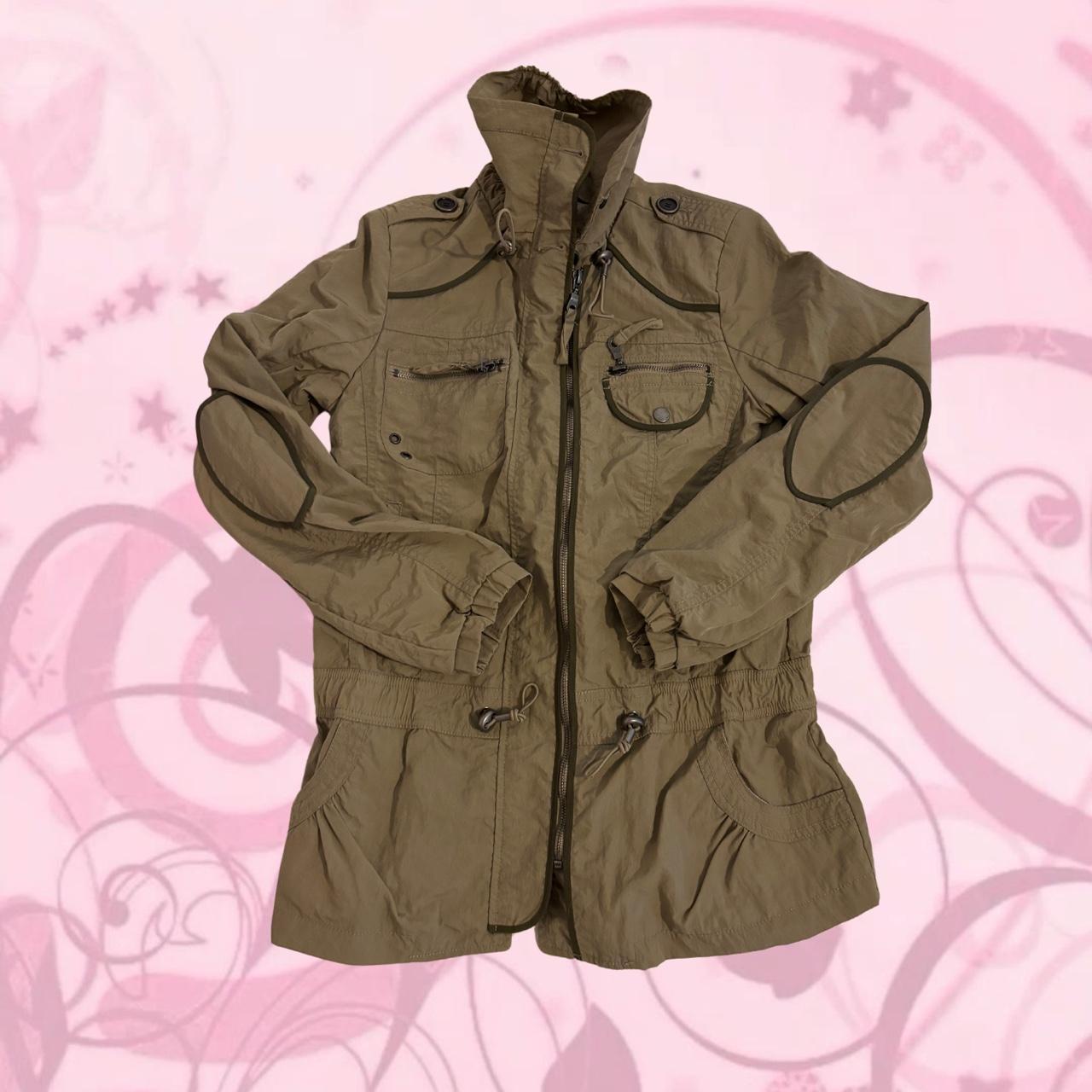 item listed by vvintagevvogue