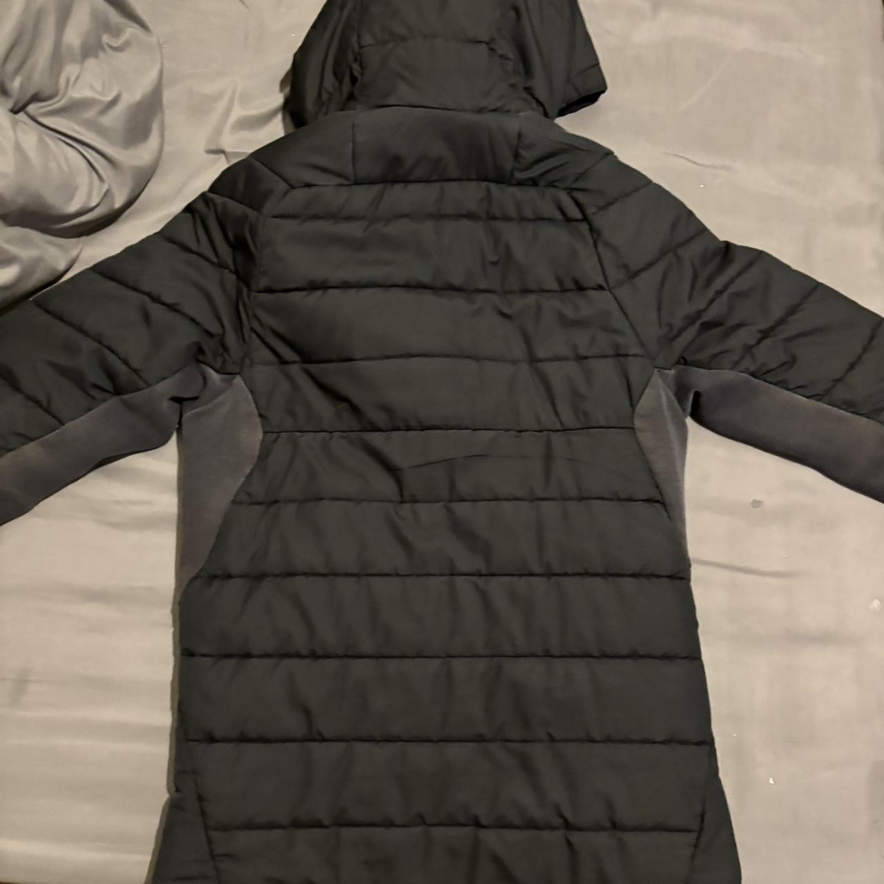 black nike hybrid jacket