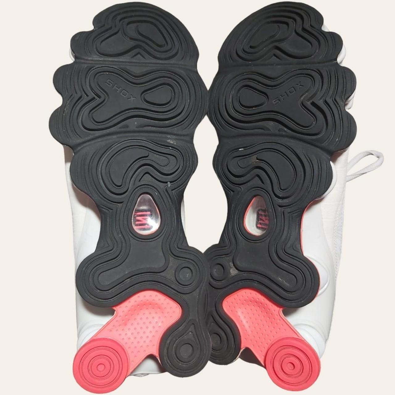 multicolor nike shox