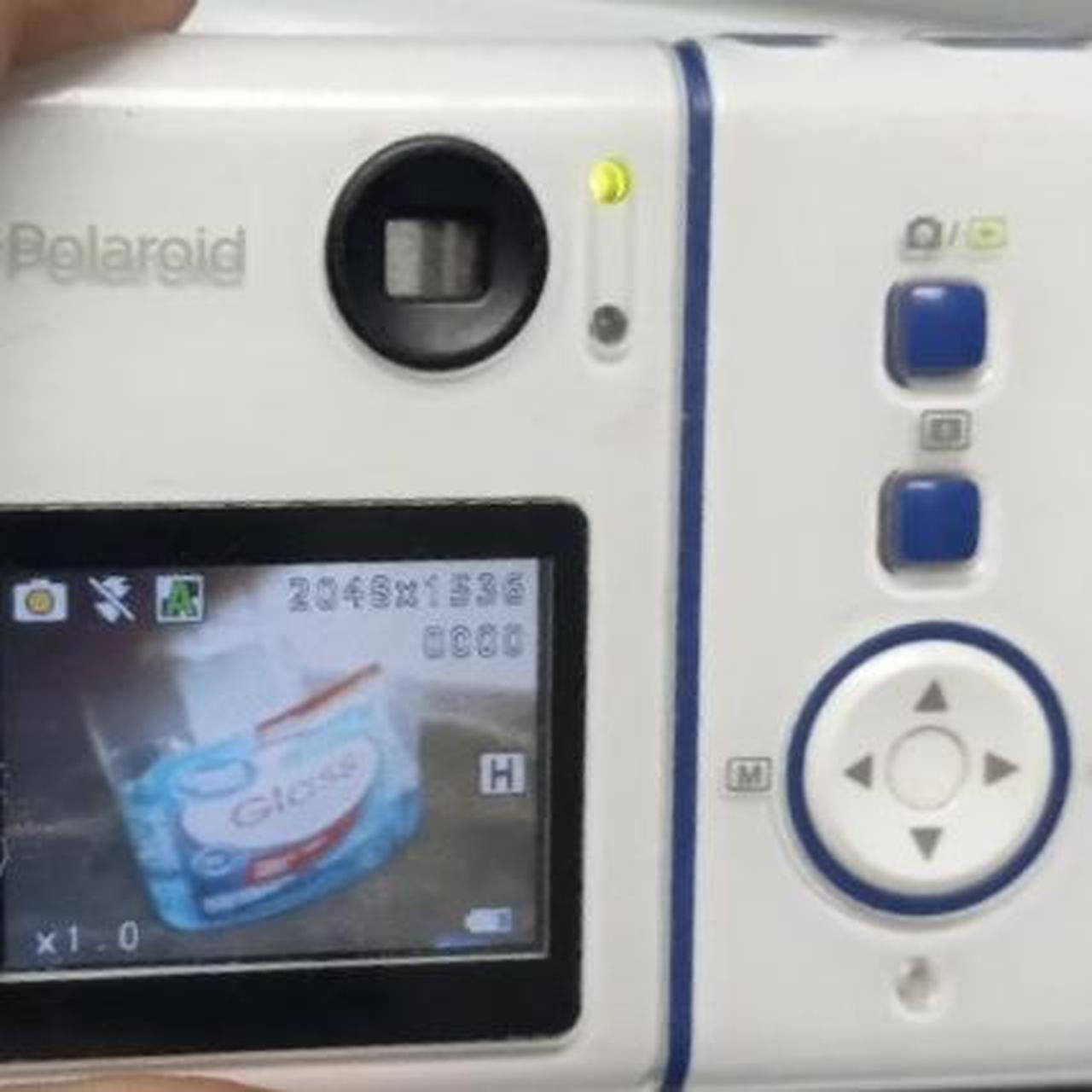 Polaroid Izone 300 Digital Camera With 128mb SD | Depop Polaroid Izone 300 Digital Camera With 128mb SD | Depop