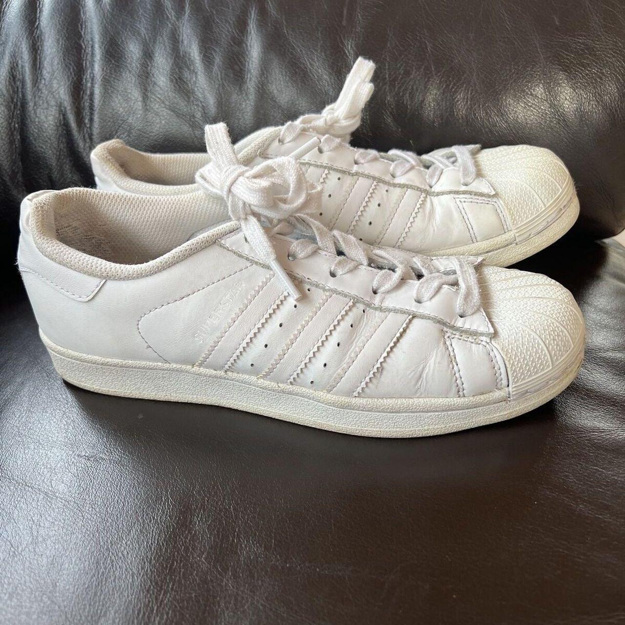 Ladies adidas superstar trainers hotsell size 5