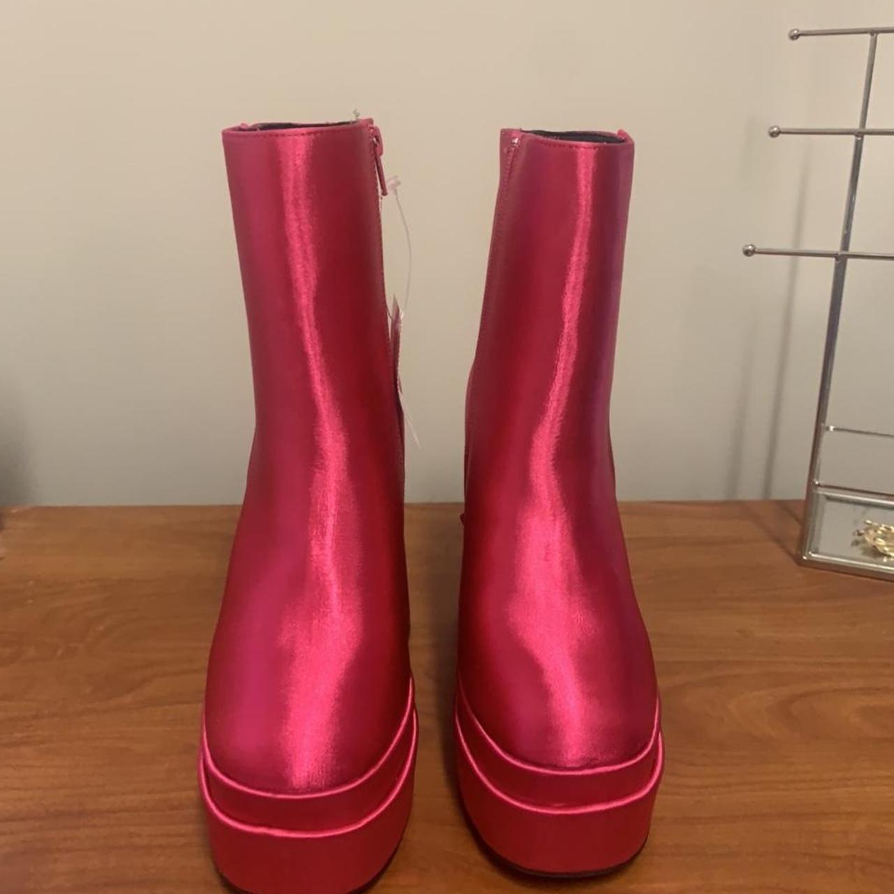 Women's Pink Boots Depop