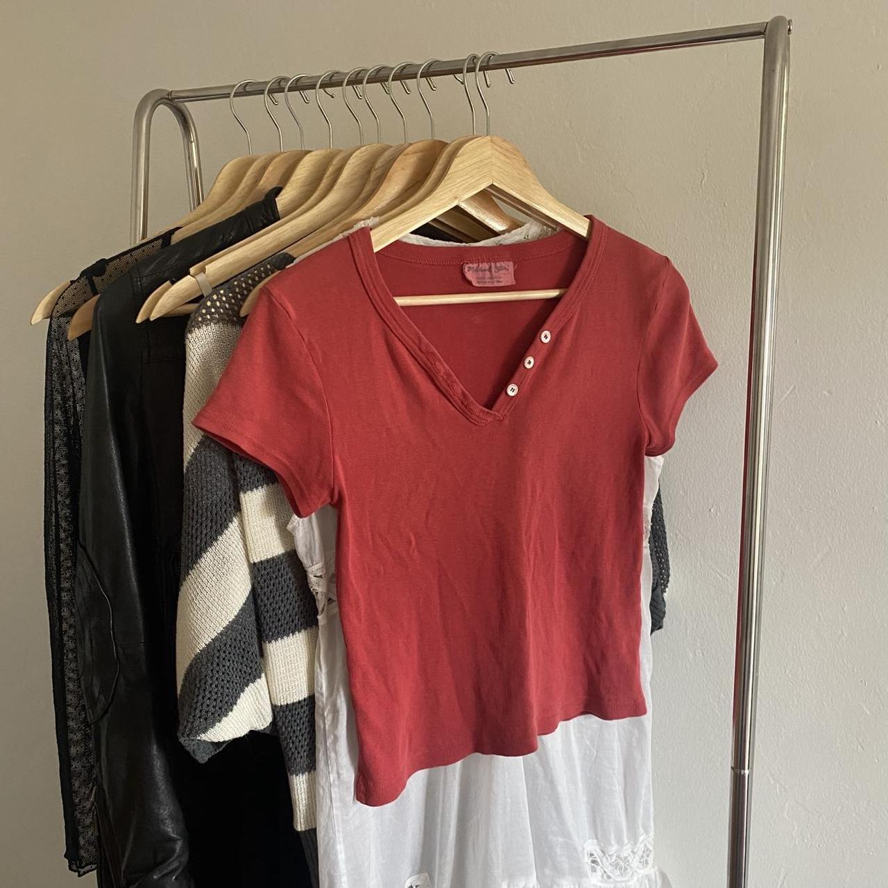 item listed by shopellaru