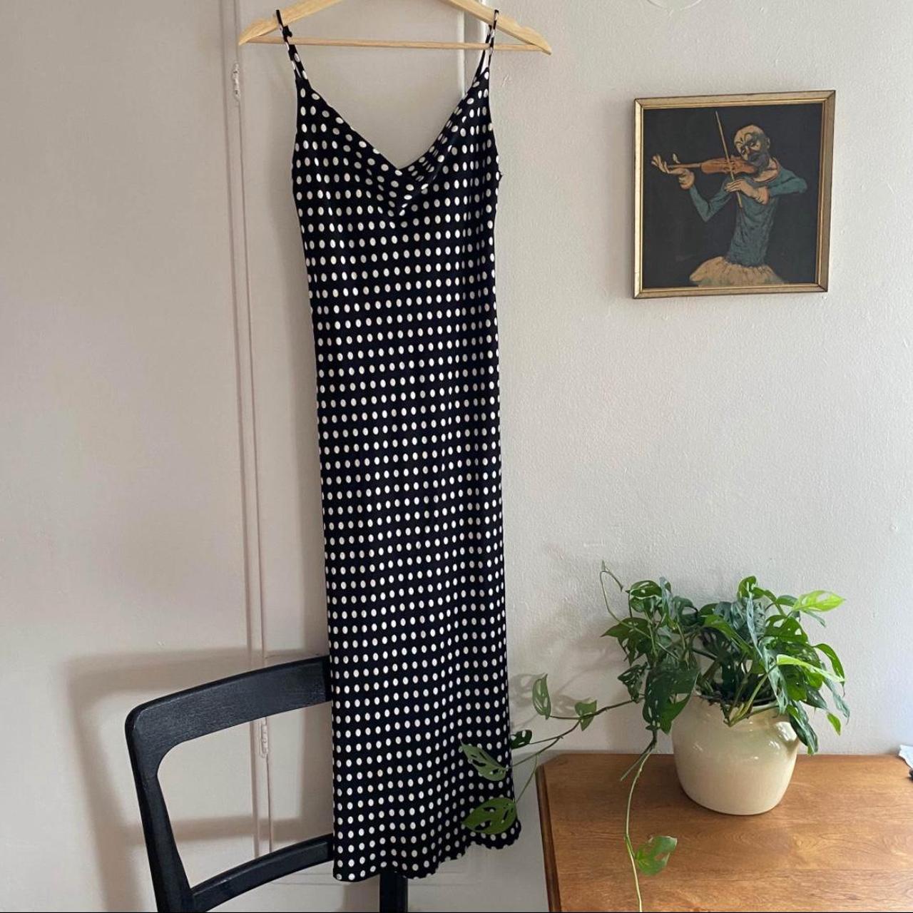 item listed by shopellaru