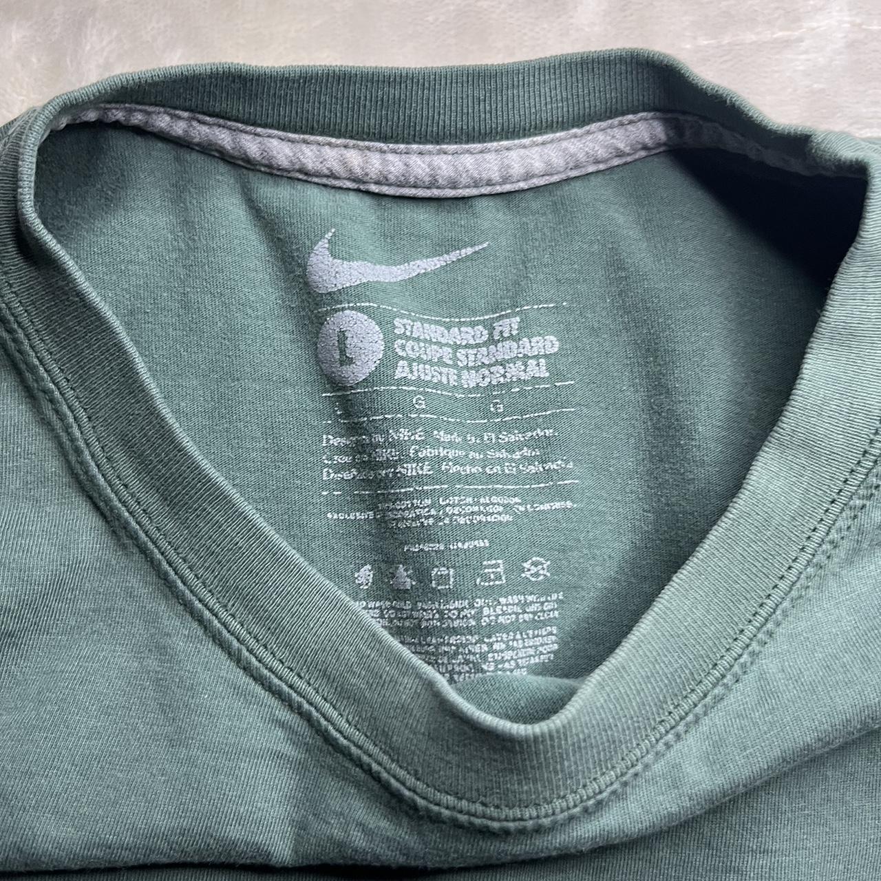 Nice green Nike shirt - Depop