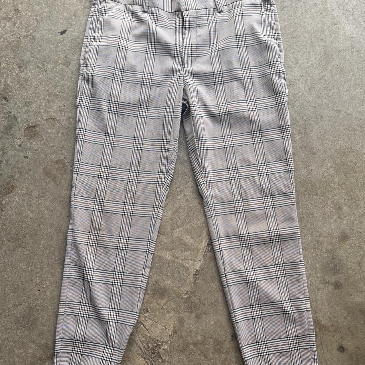 Burberry men pants Depop