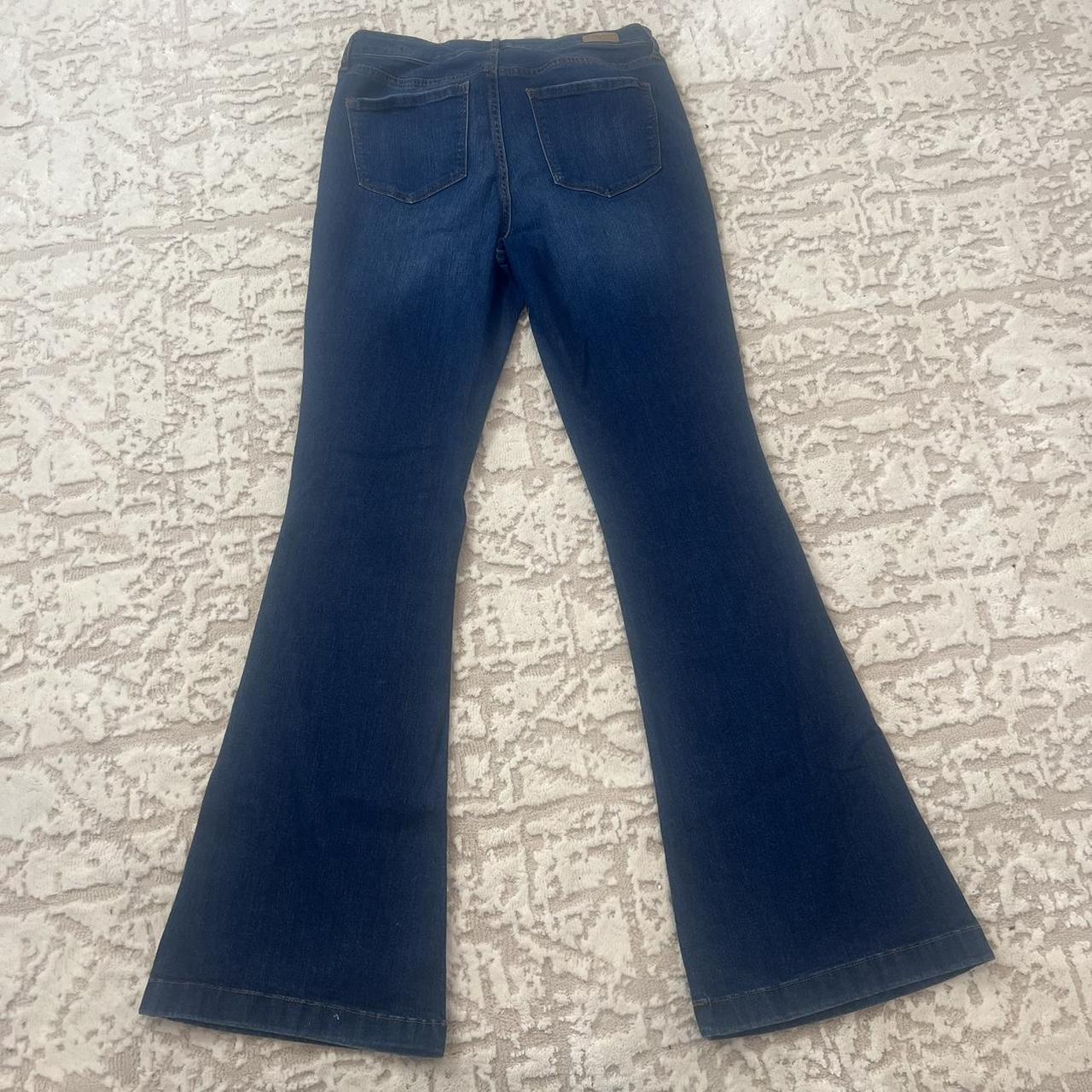 sofia by sofia vergara, Jeans, Size 6 New Sofia Jeans Womens Melisa Flare  Leg Denim