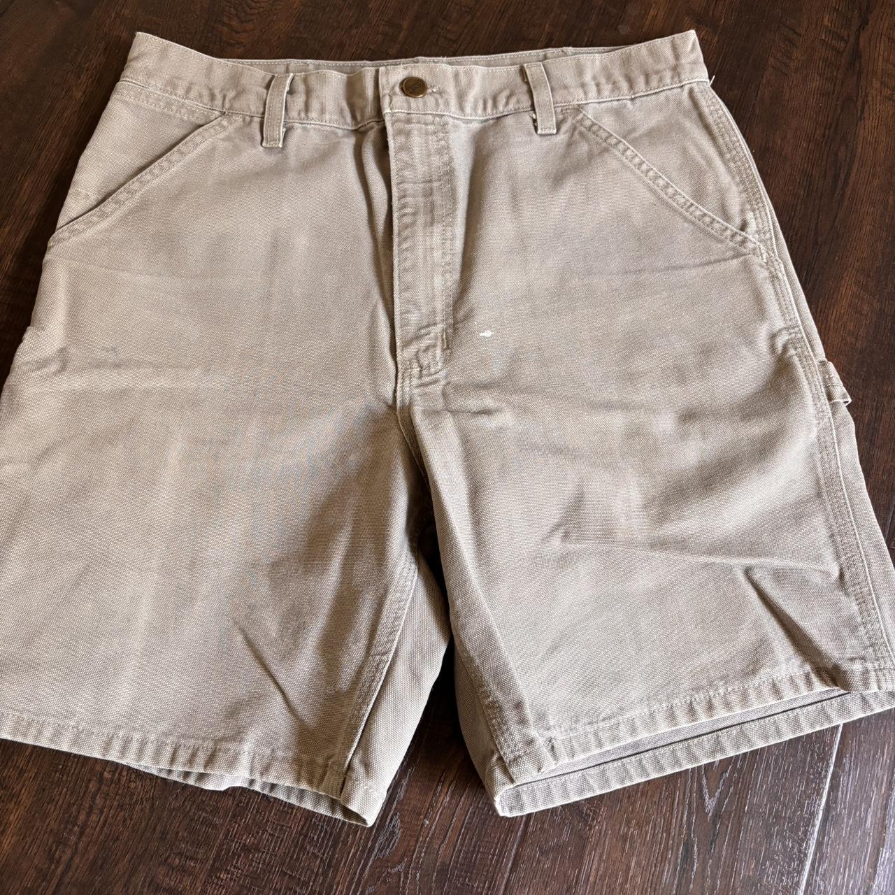 Carhartt Shorts Very good condition - Depop