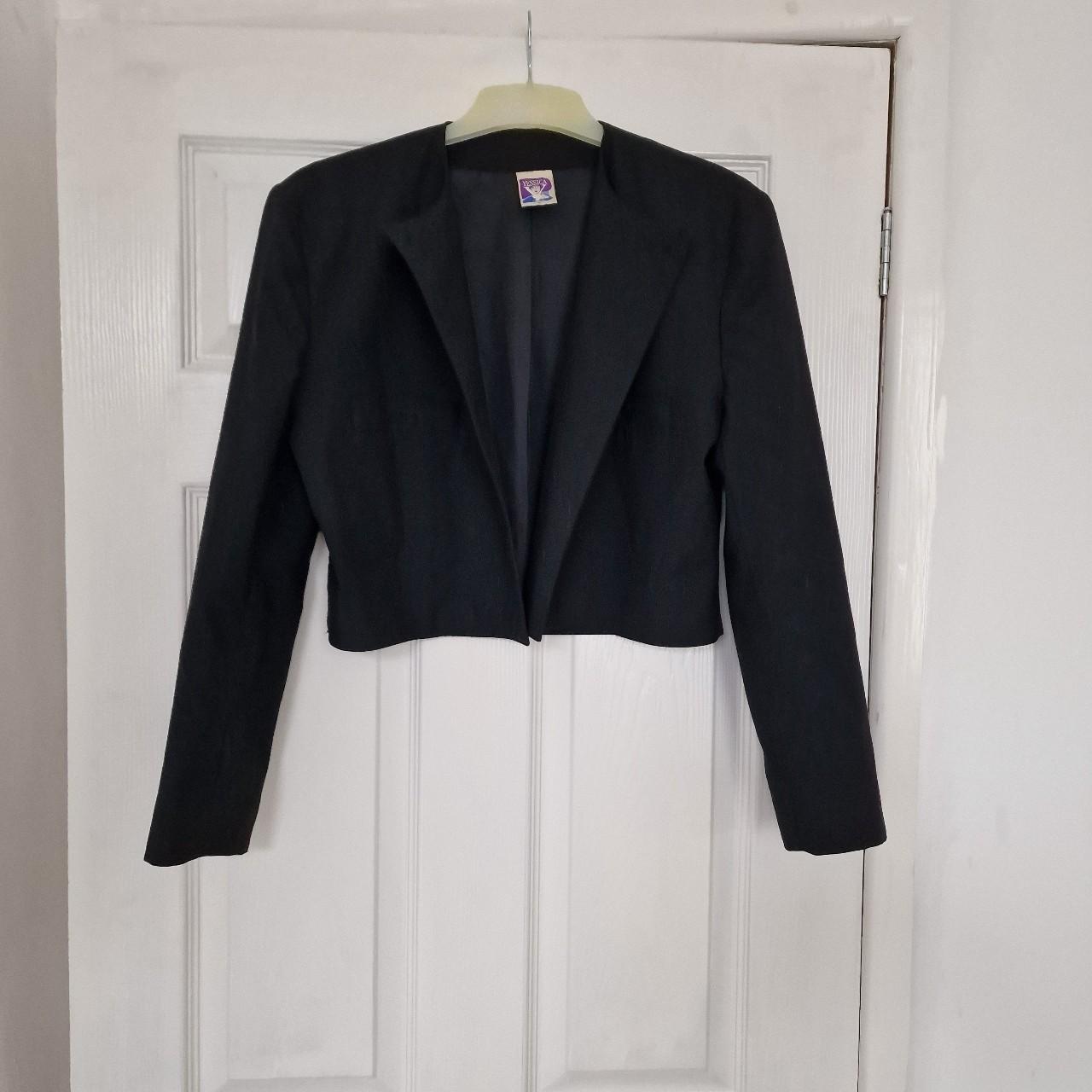 Black vintage blazer Has shoulder padding detailing... - Depop
