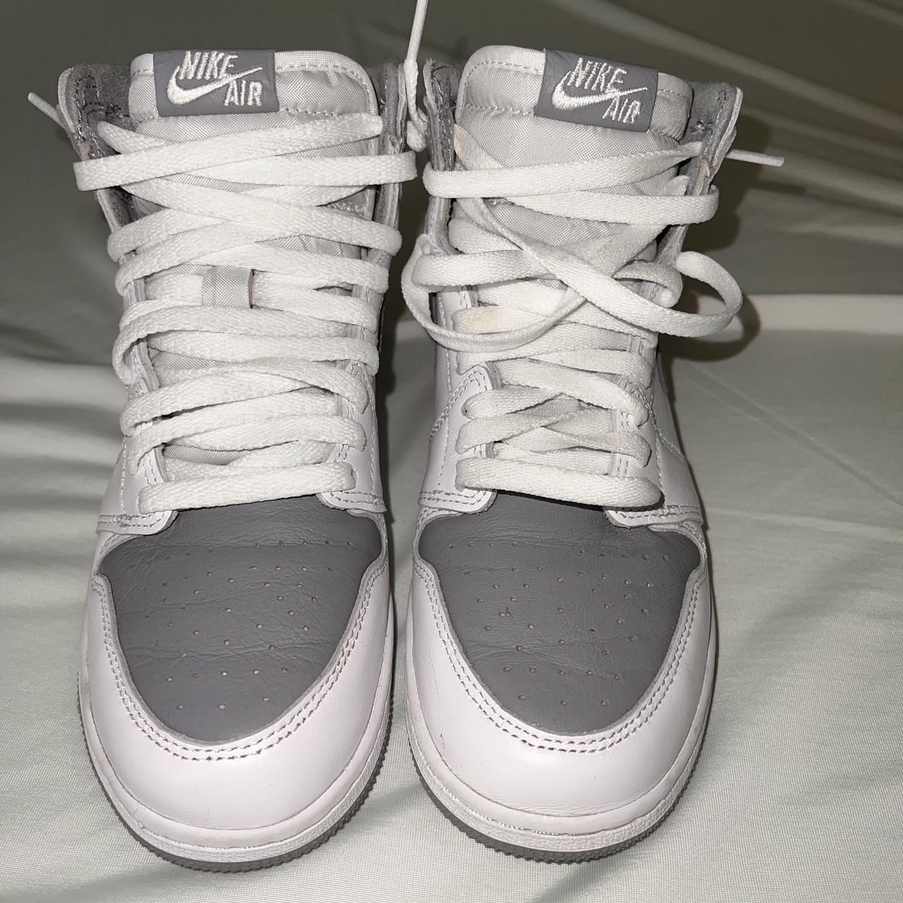 womens nike jordans grey