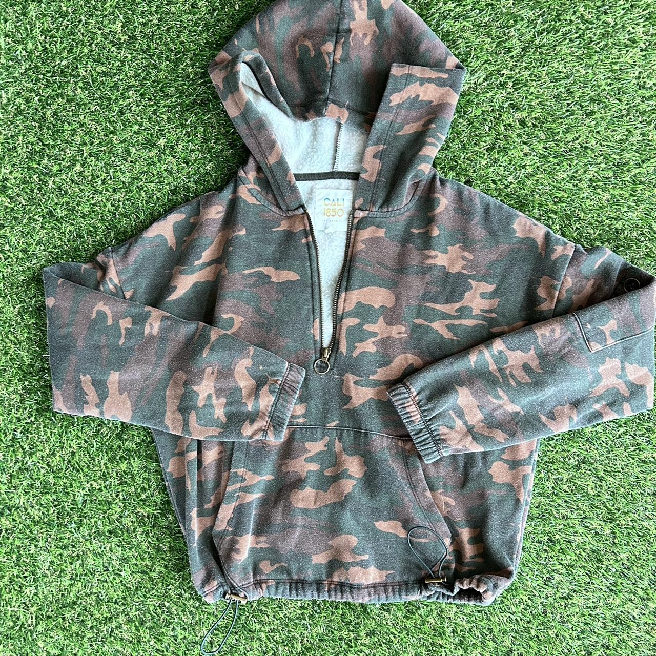 Cropped Camo quarter zip hoodie - Depop