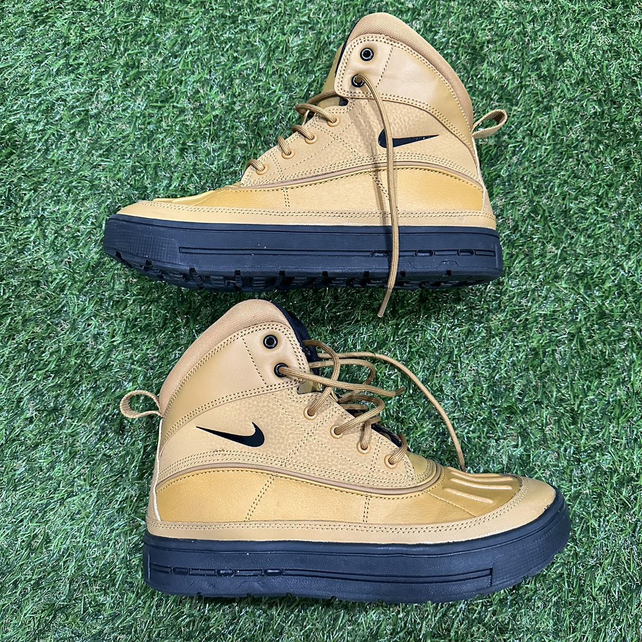 Nike woodside boots best sale