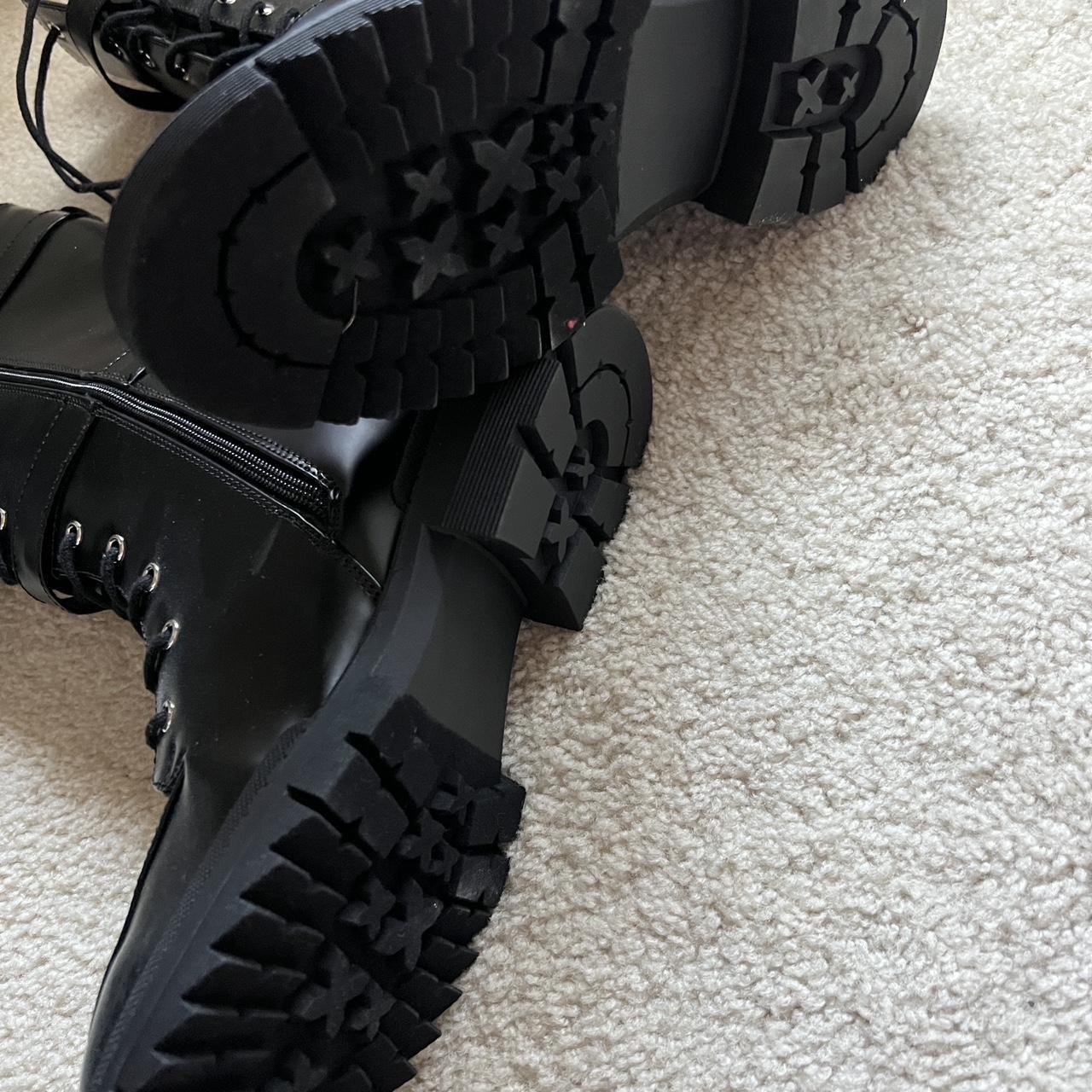 shoedazzle black booties