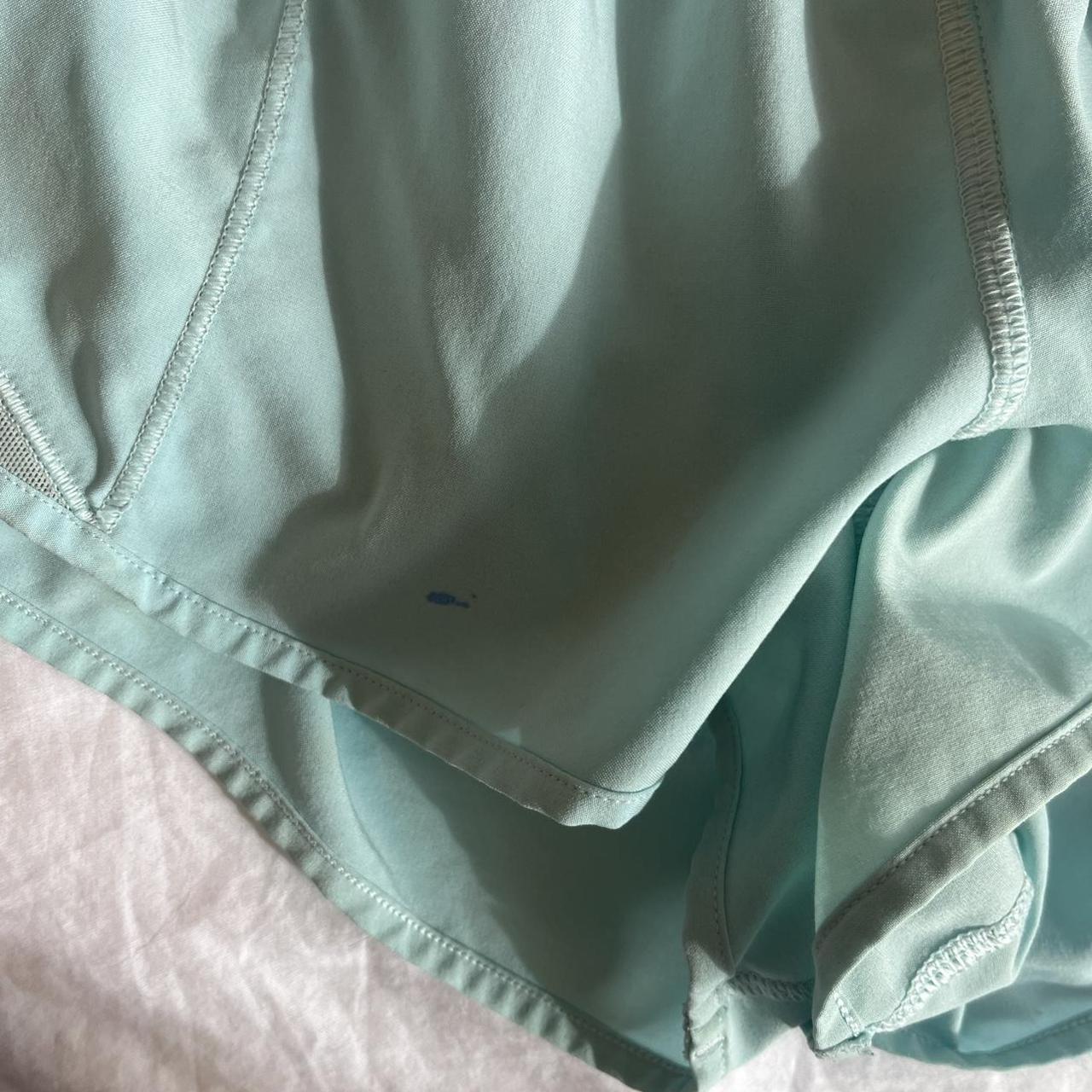 Lululemon hotty hots 2.5” blue size 4 Part of liner... Depop