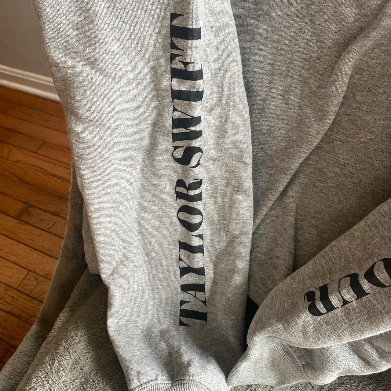 Taylor Men's Grey Sweatshirt | Depop