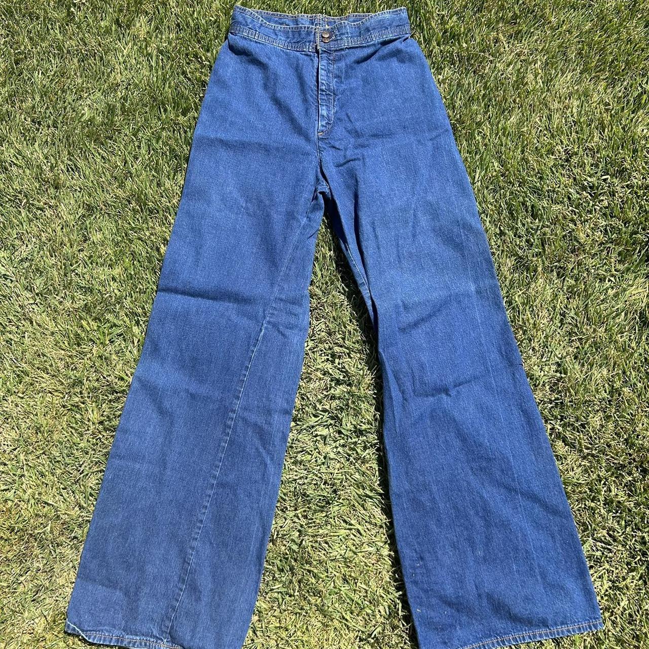 super cute vintage 1970s levi’s high waisted wide... - Depop