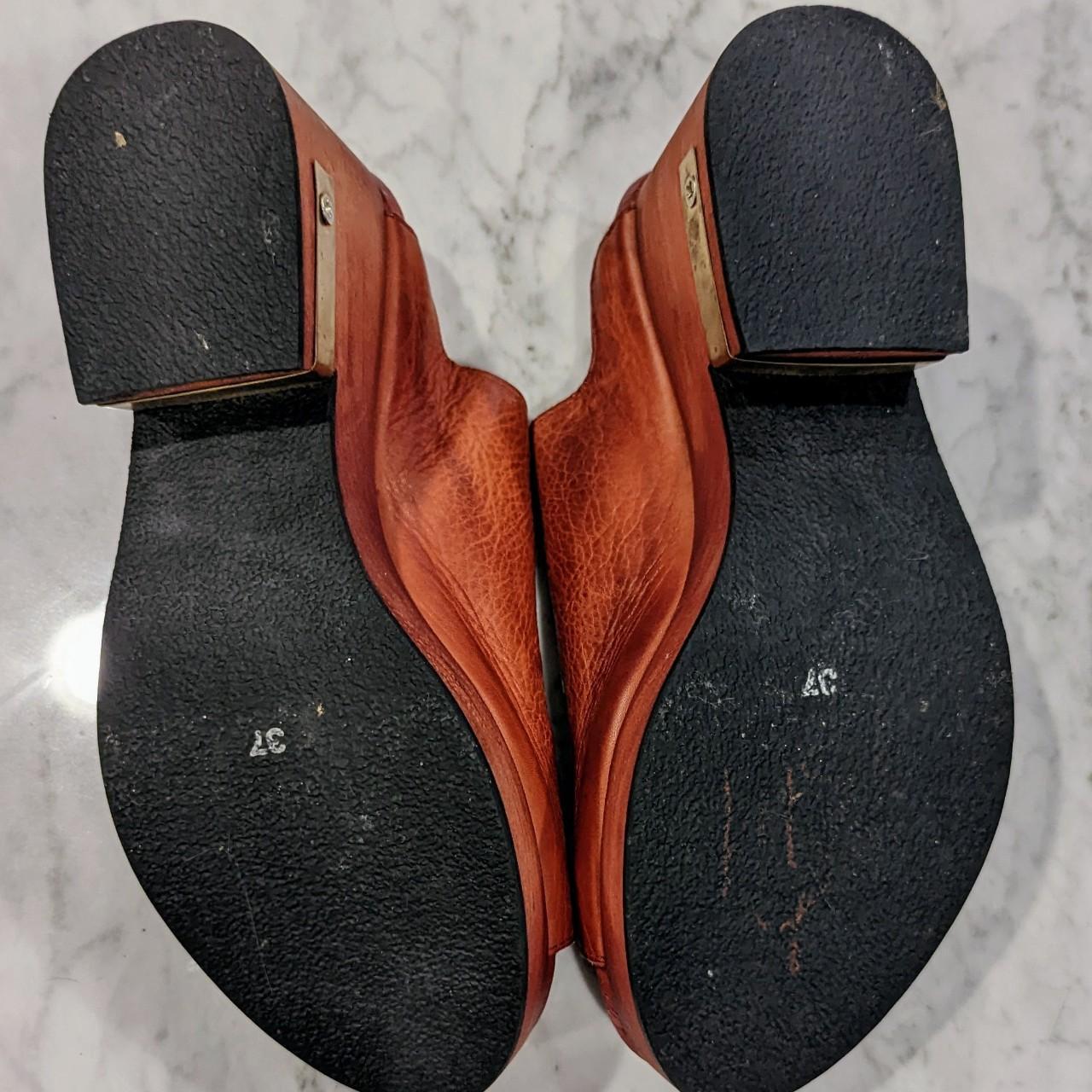 slip on clogs