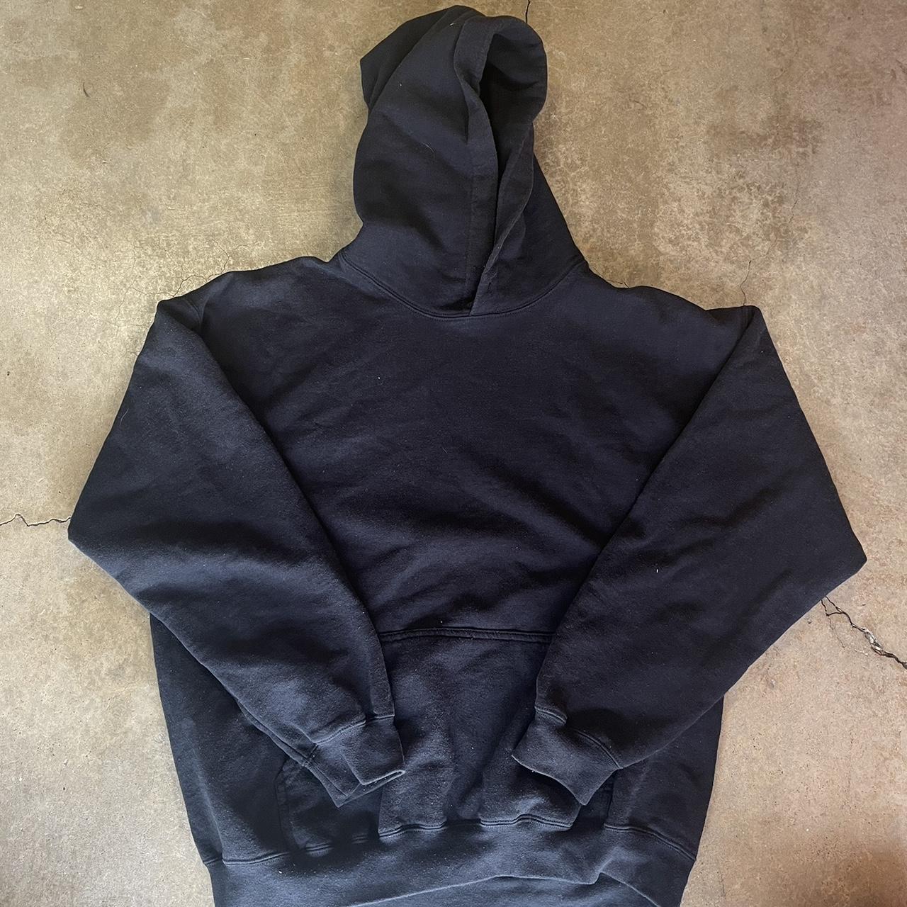 Blank Vintage Gildan Hoodie - Depop