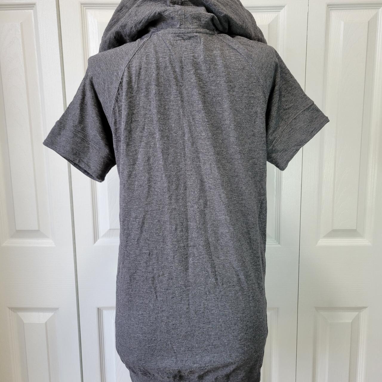 Super soft SC&CO size XL grey hoody with strings. - Depop