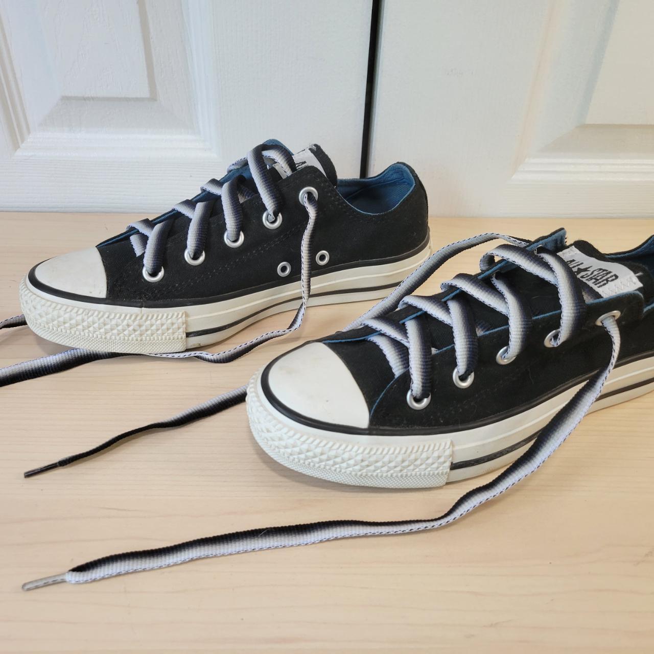 Black converse white laces hotsell