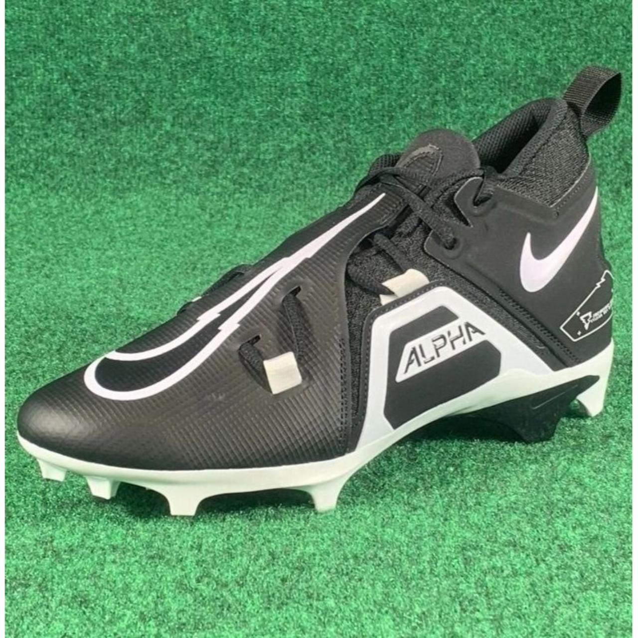 Nike Men's Alpha Menace Pro 3 Football Cleats